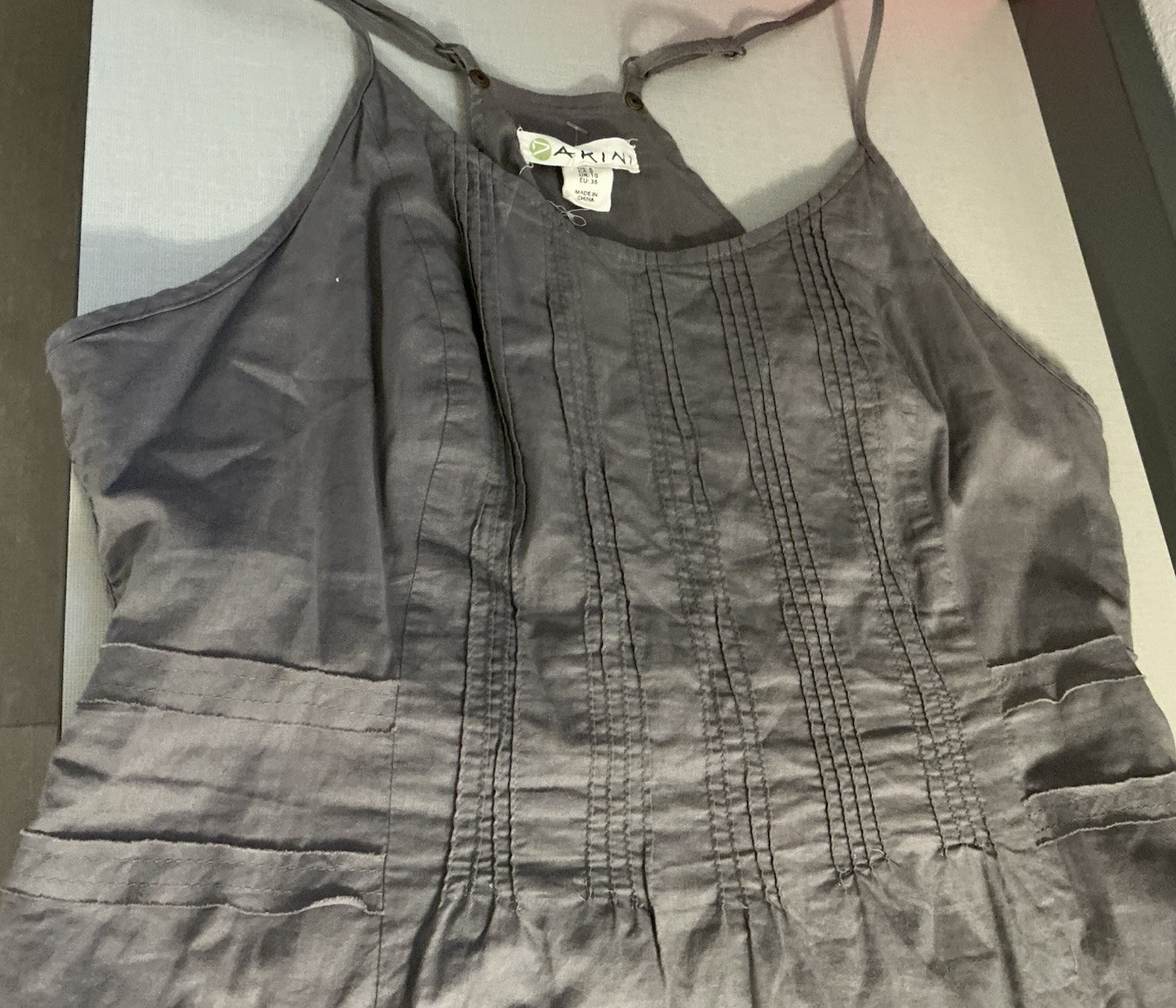 Akini Women’s Gray Solid Slip Dress Scoop Neck Pleated Adjustable Straps US 6