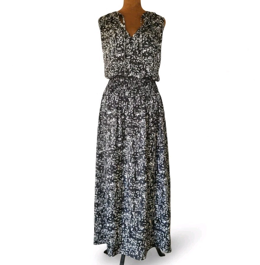 NWT Prologue Maxi Dress Size M Stretch Waist Sleeveless Lightweight Satin