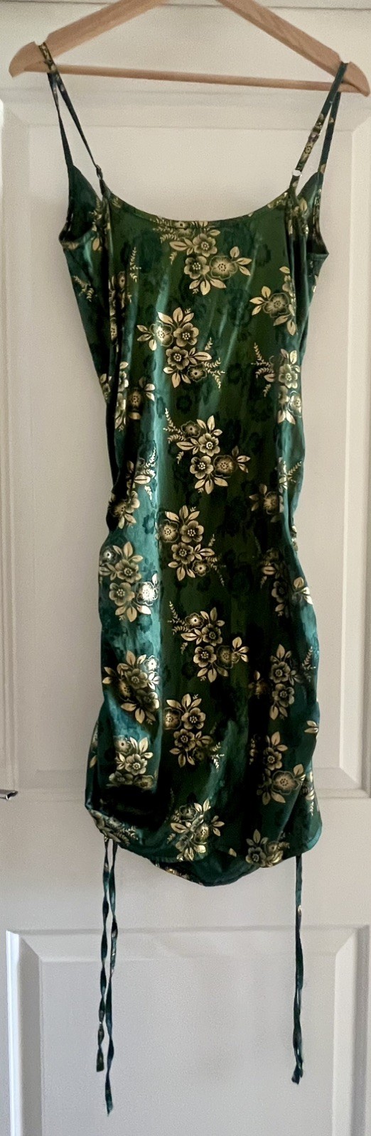 Women’s Dress Shein Sateen Emerald Green Gold Leaf Floral Straps & Ruffle Sides