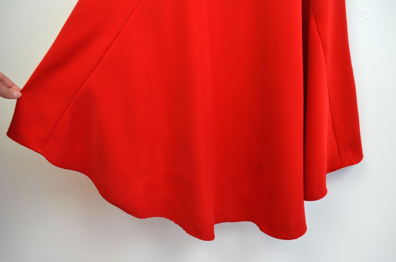 JARLO Red Ruffle Drape Overlay Halter Cold Shoulder Stretch Maxi Gown 2 = XS NEW
