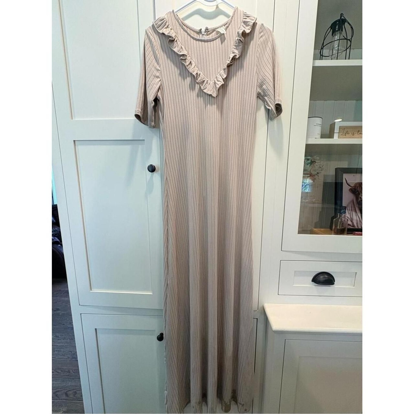 Unbranded Women’s Brown and Cream Formal-dresses