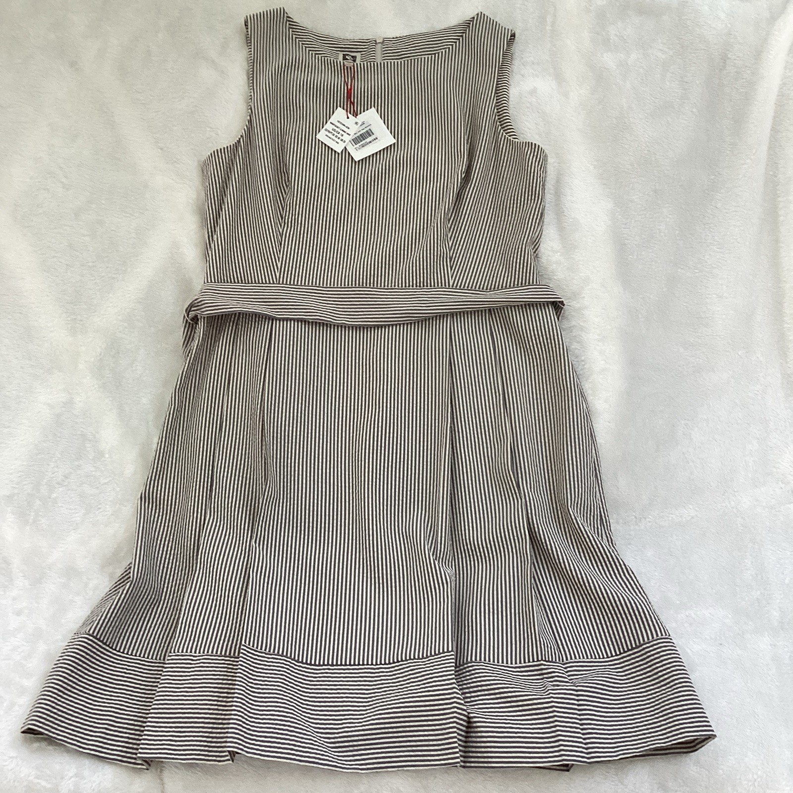 Anne Klein Gray White Striped A-Line Dress Sleeveless Scoop Knee 16 Belted Zip