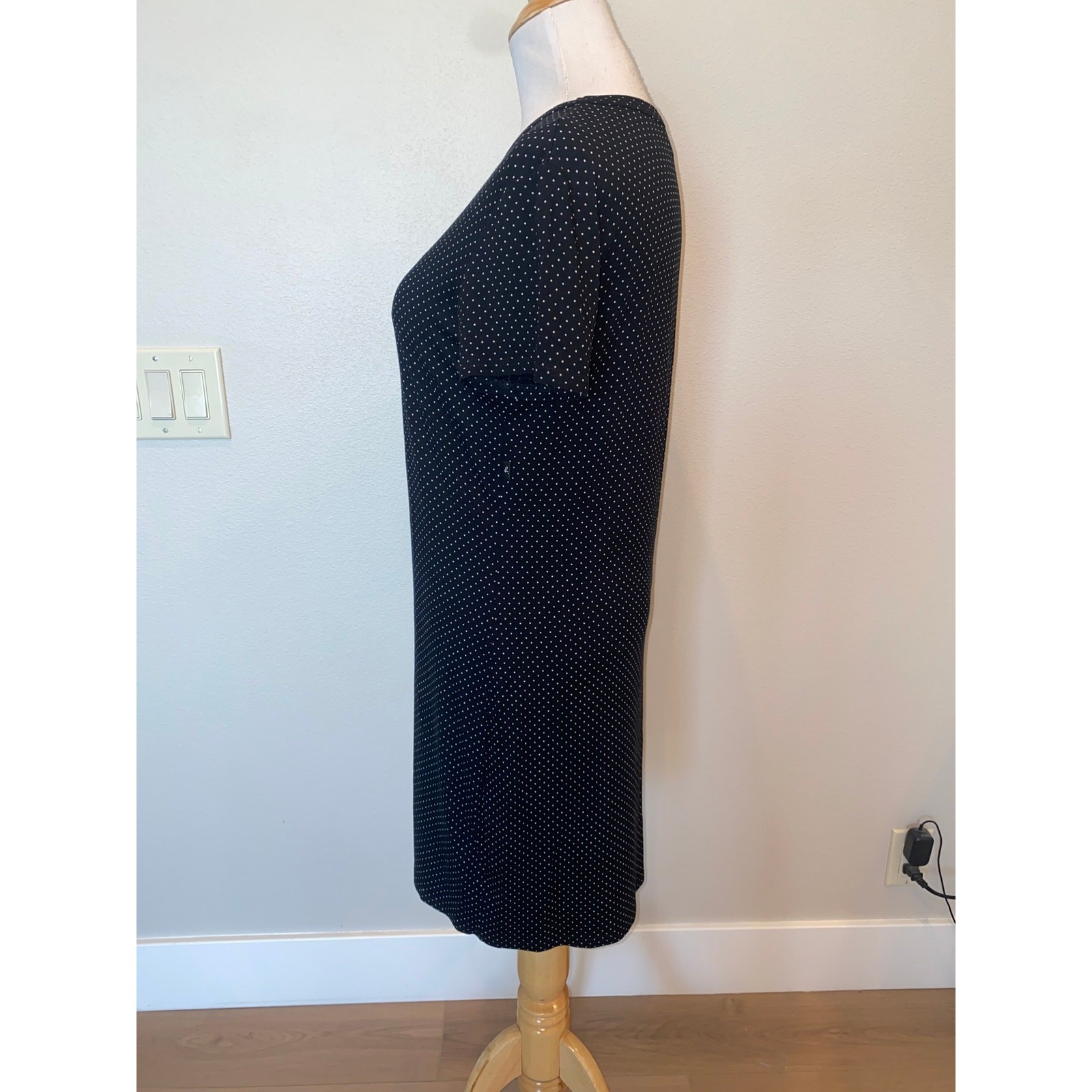 Agnes B Paris Knit Dress Pin Dot Black/White S/S Knee Length Size 3(Large)