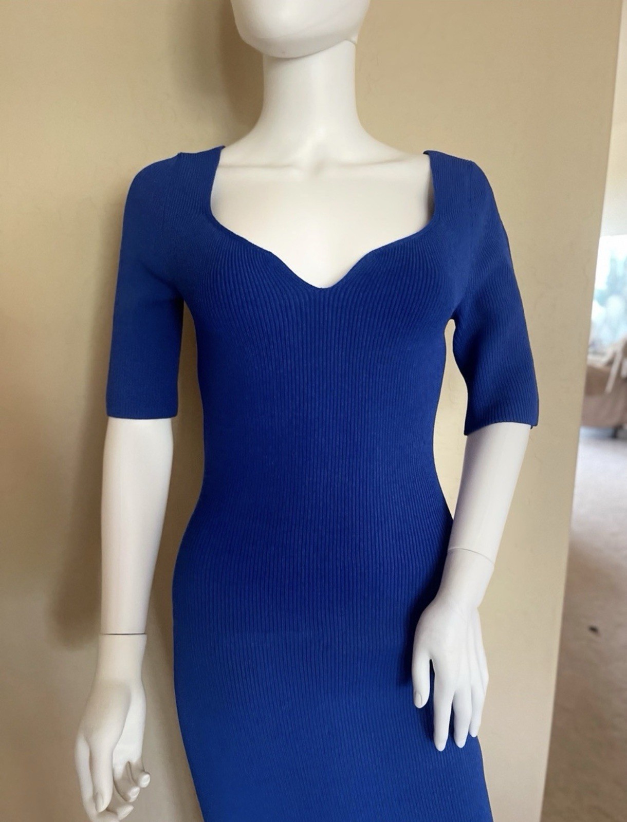 Reiss Cobalt Blue Bodycon Midi Dress with Sweetheart Scoop Neck