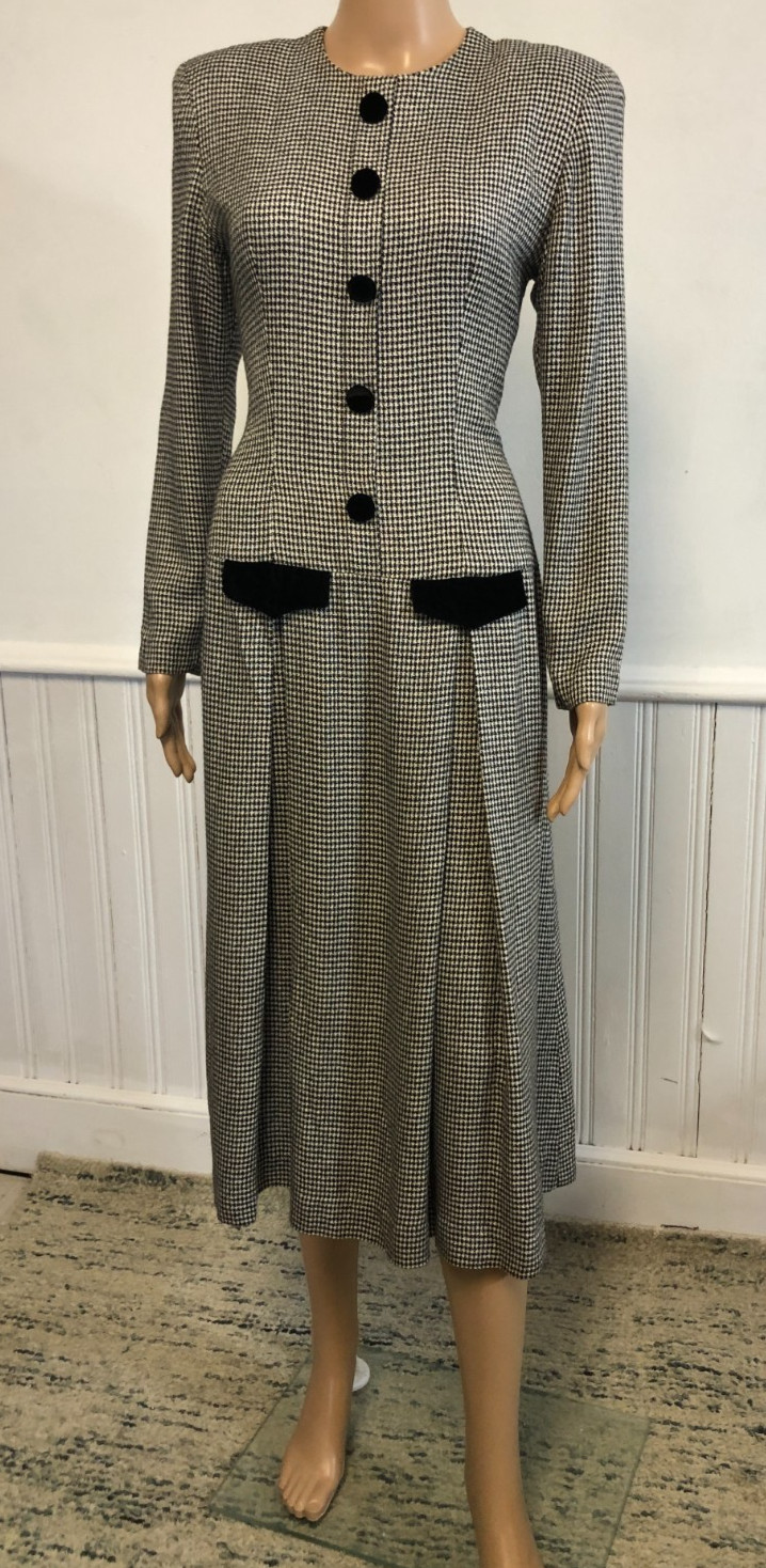 Vintage womens Fit & Flare Houndstooth Riding Dress Size 6 Pleated S.G. Gilbert