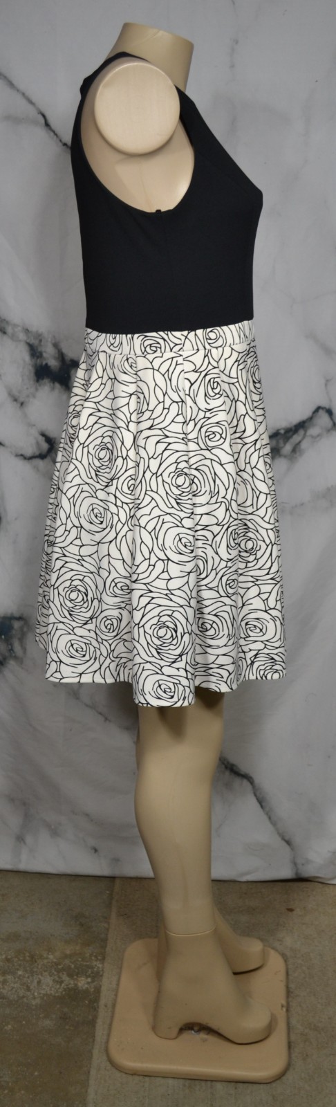 LIZ MINELLI Black Ivory Fit & Flare Sleeveless Dress Large Solid Bodice Floral S