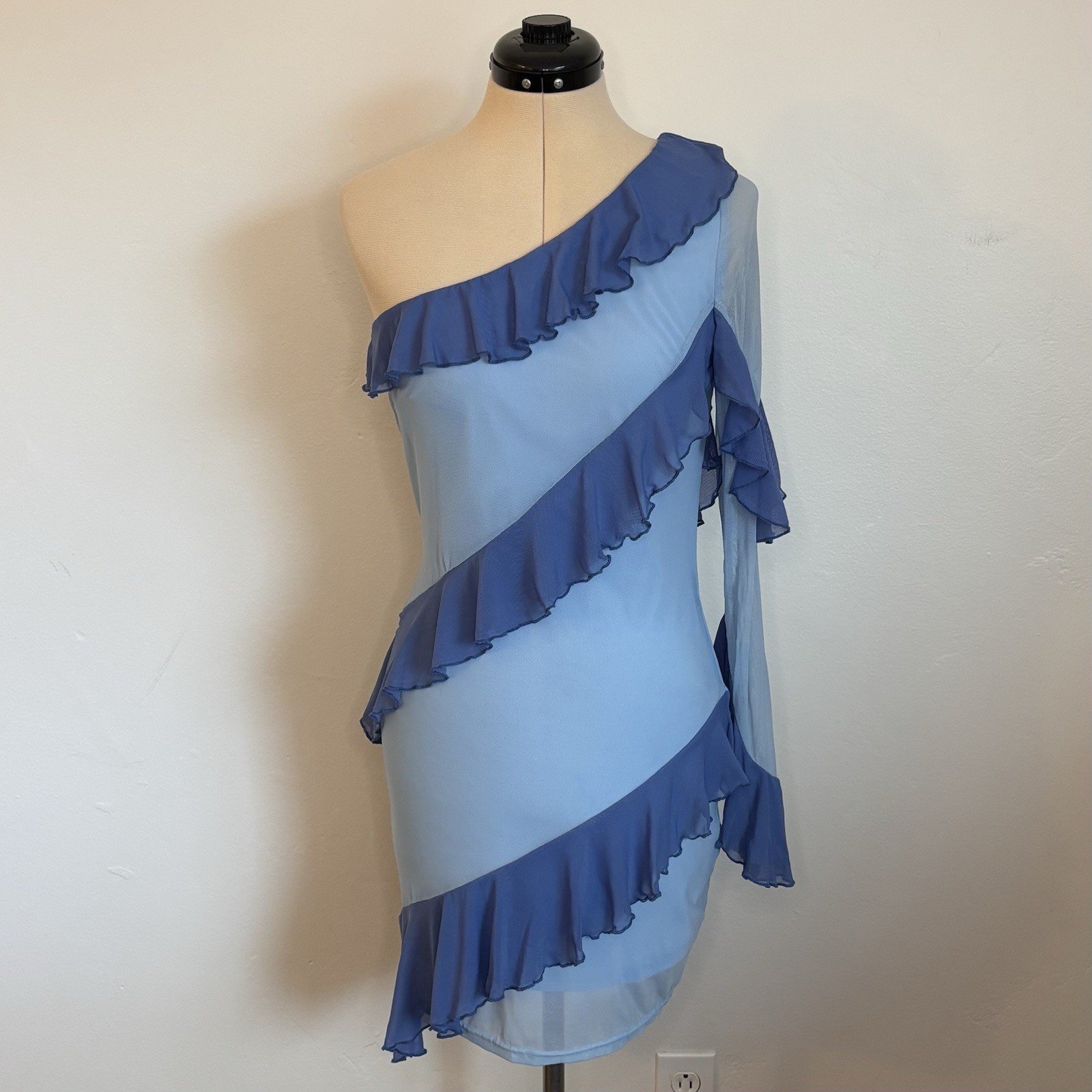 Urban Outfitters Two Tone Blue/Periwinkle 70s Y2K One Sleeve Ruffle Mini Dress S