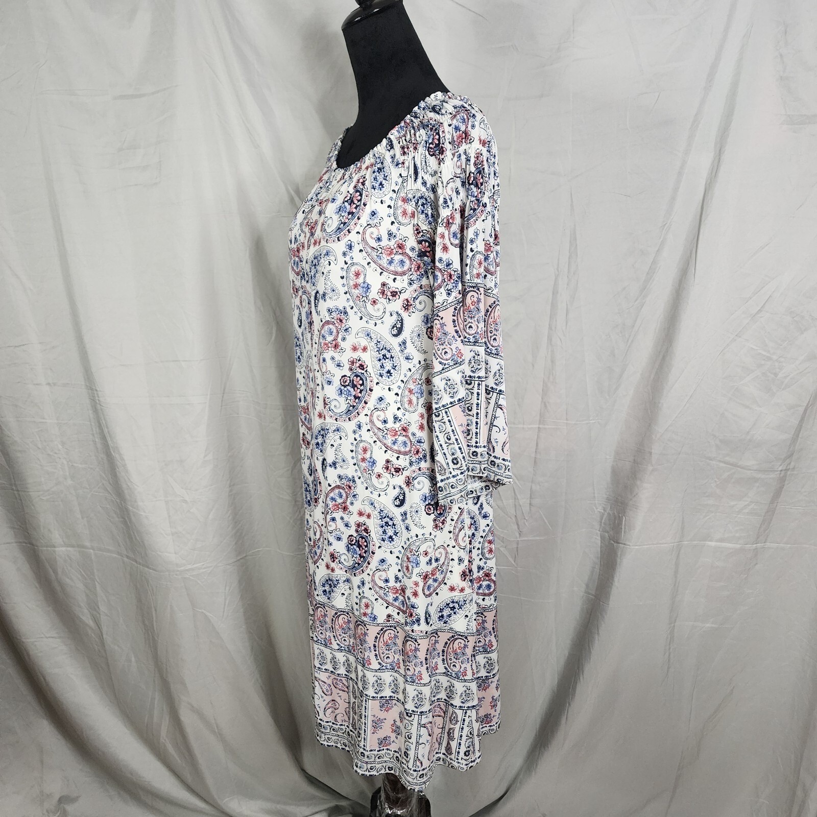 CATO Size Medium Pink Blue Paisley Smocked Off Shoulder Lined Shift Dress Pocket