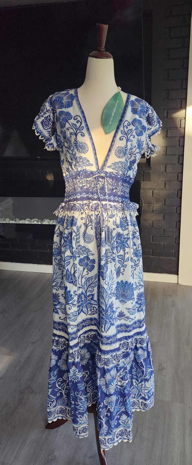 NWT FARM Rio Shell Garden Maxi Dress White/Blue | Size Medium | MSRP $290