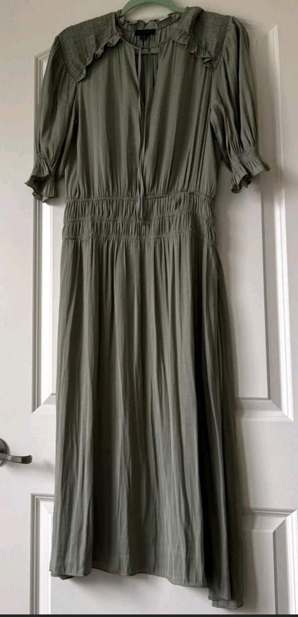 Current Air Los Angeles Size S Sage Smocked Maxi dress 100% Polyester