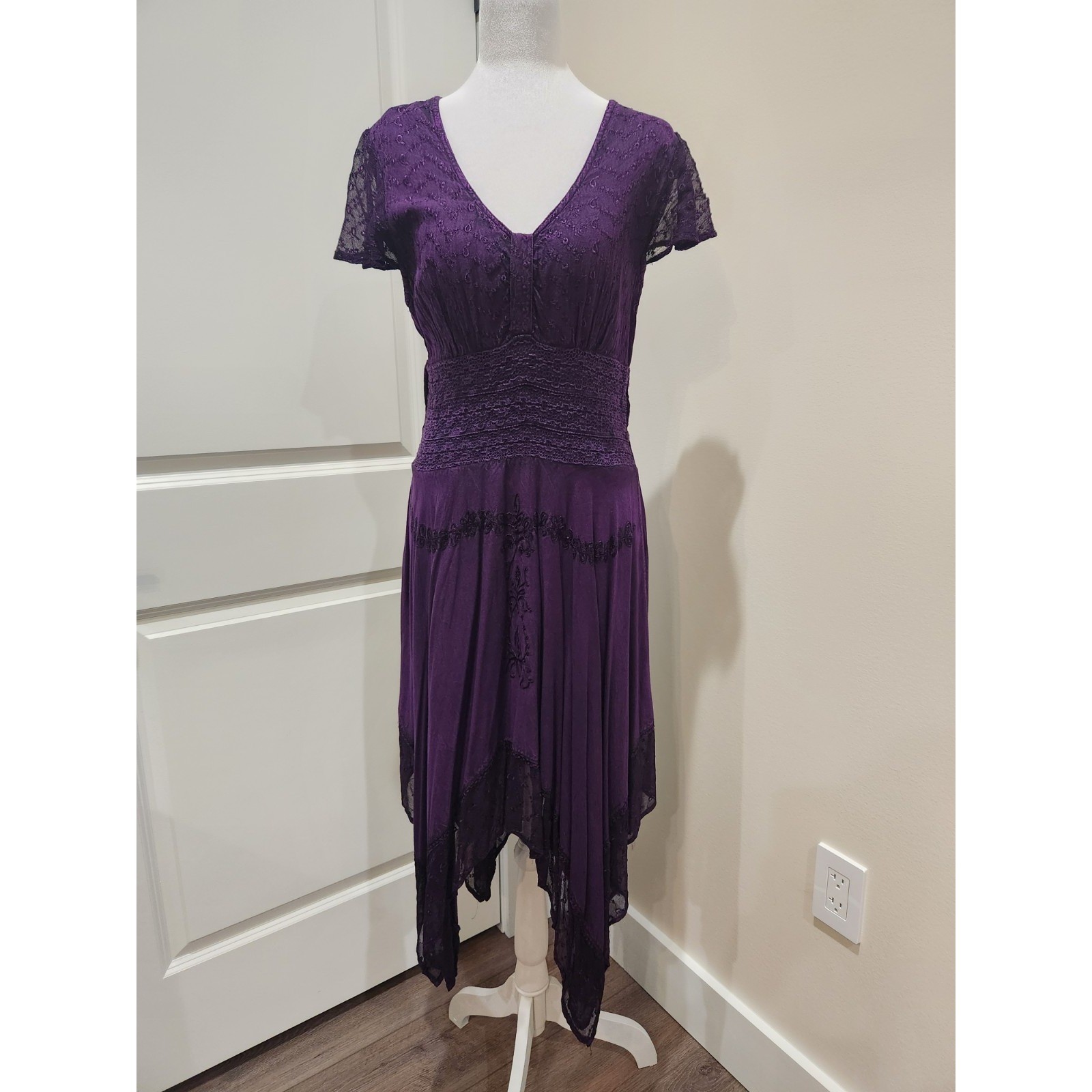 My Choice Women’s Violet Asymmetrical Hem Lace Overlay Dress Size M Boho Gyspy