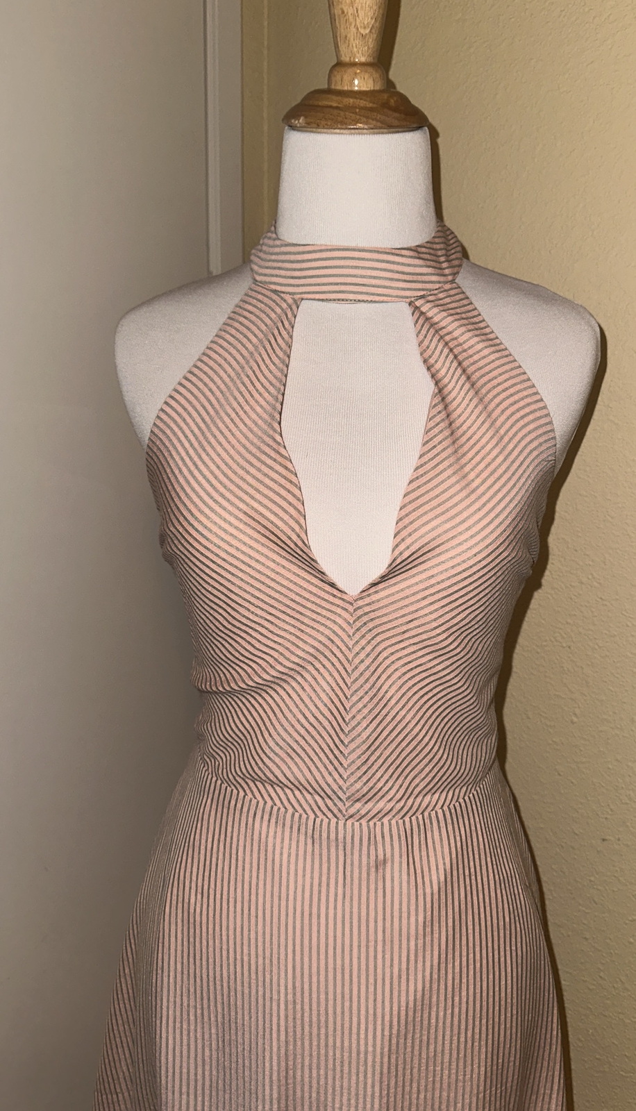 J.O.A. Los Angeles Pin Striped Halter Backless Maxi Dress Size Large NEW
