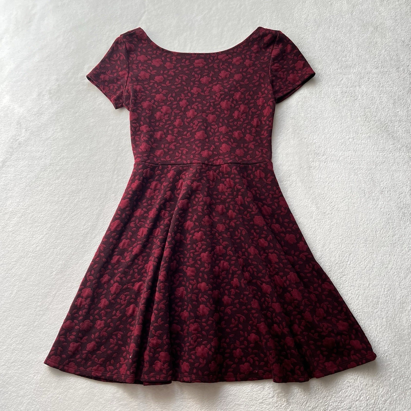 Women’s Romantic Goth Dark Red Floral Short Sleeve Skater Dress Size S