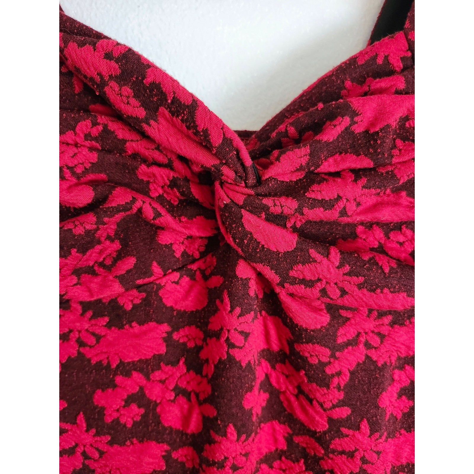 Candie’s Red & Black Floral Twist Front Bodycon Dress Size Small Y2K Party Goth
