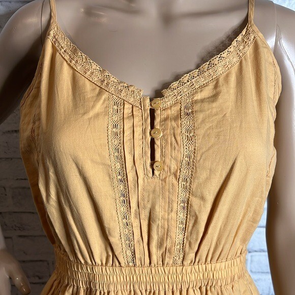 NWT Aritzia Little Moon Milos tiered ruffle a line sleeveless dress m medium