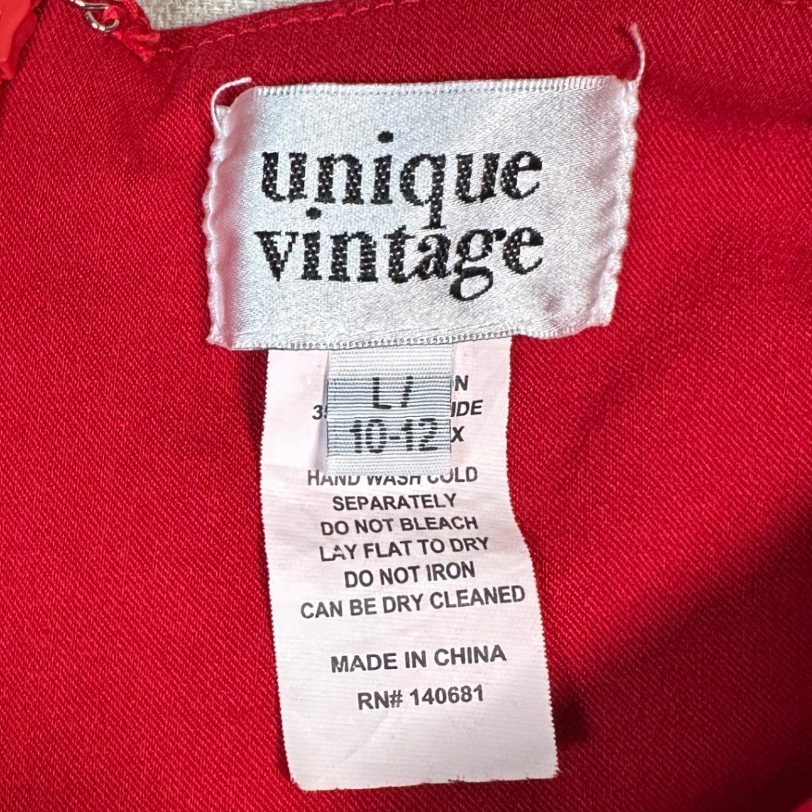 Unique Vintage Red Fit and Flare Rockabilly Dress Sweetheart Neck Pinup L 10-12