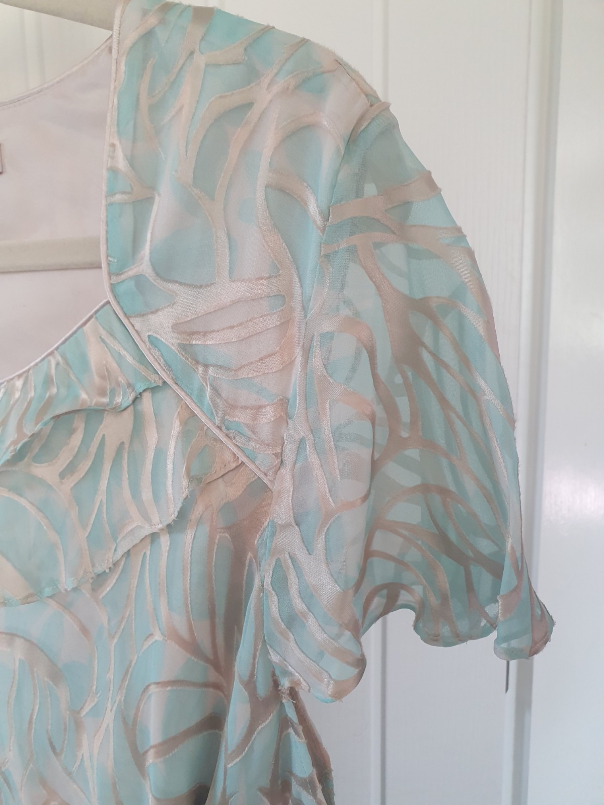 Authentic Vintage Jacques Vert Silk Blend Devoré Midi Dress | Size UK 18 |…