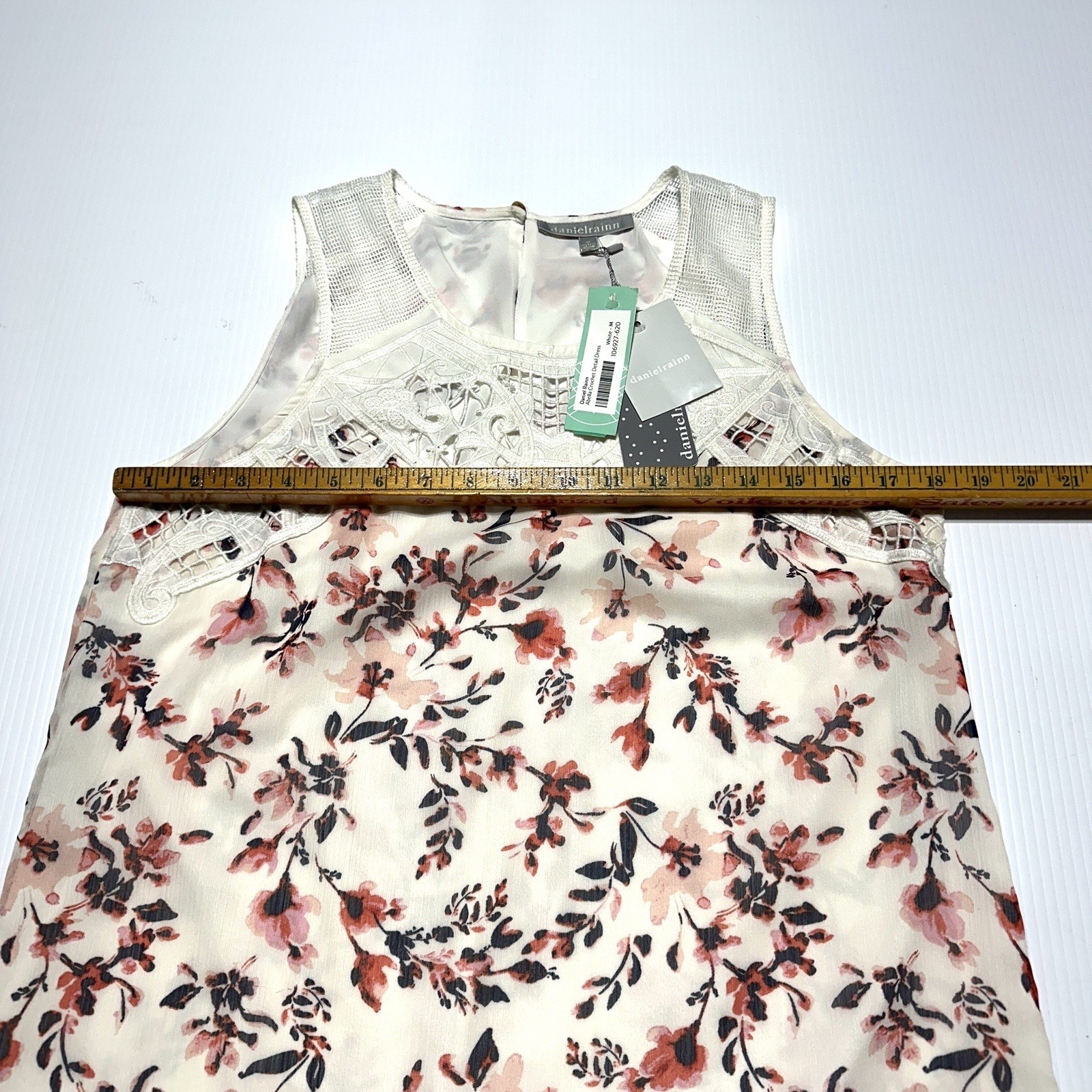 Daniel Rainn Stitch Fix Abella Crochet Detail Dress Size M Shift Floral NWT