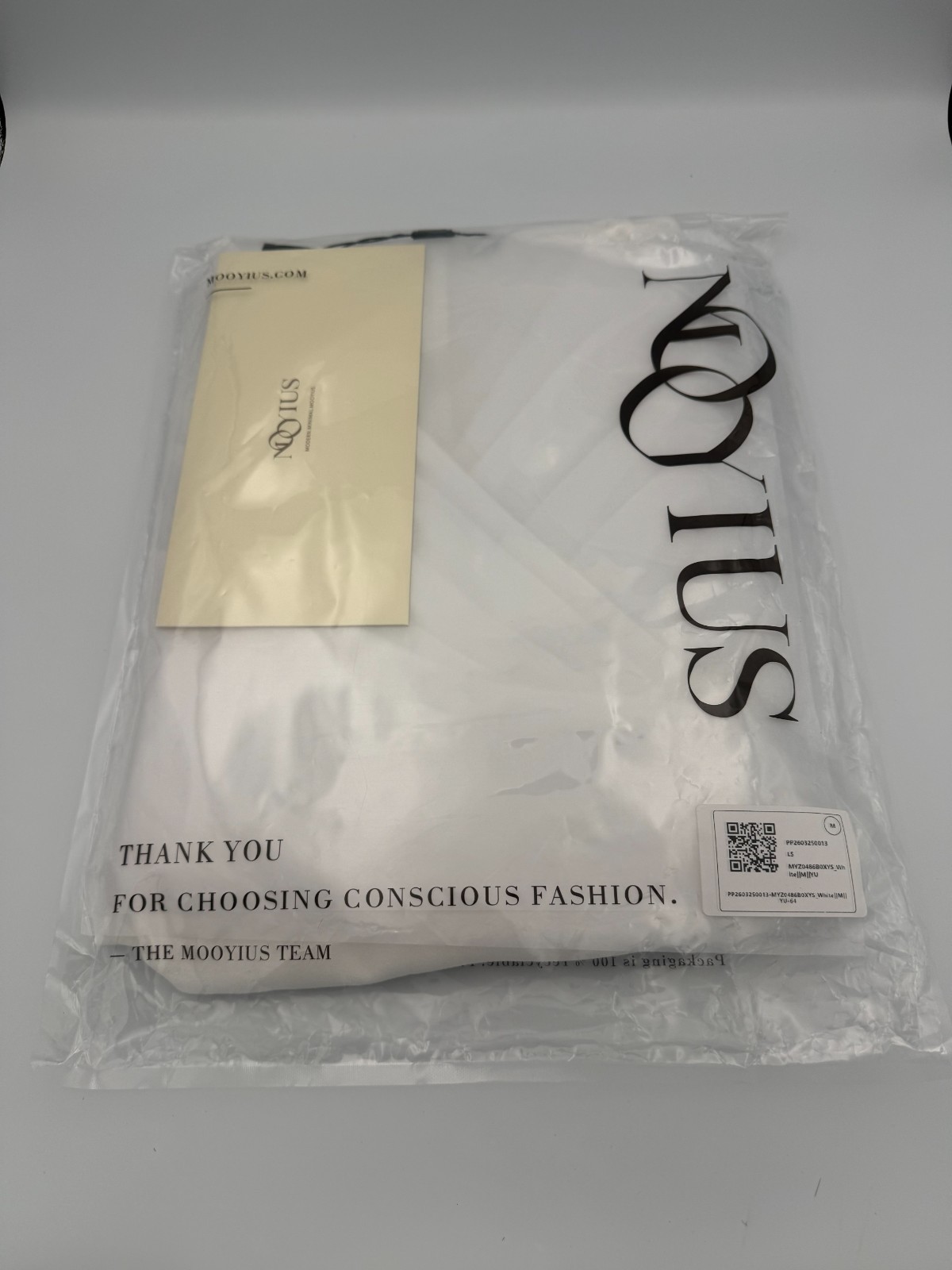 Mooyius White Draped V-Neck Crossover Bodycon Midi Dress Medium NWT SOLD OUT
