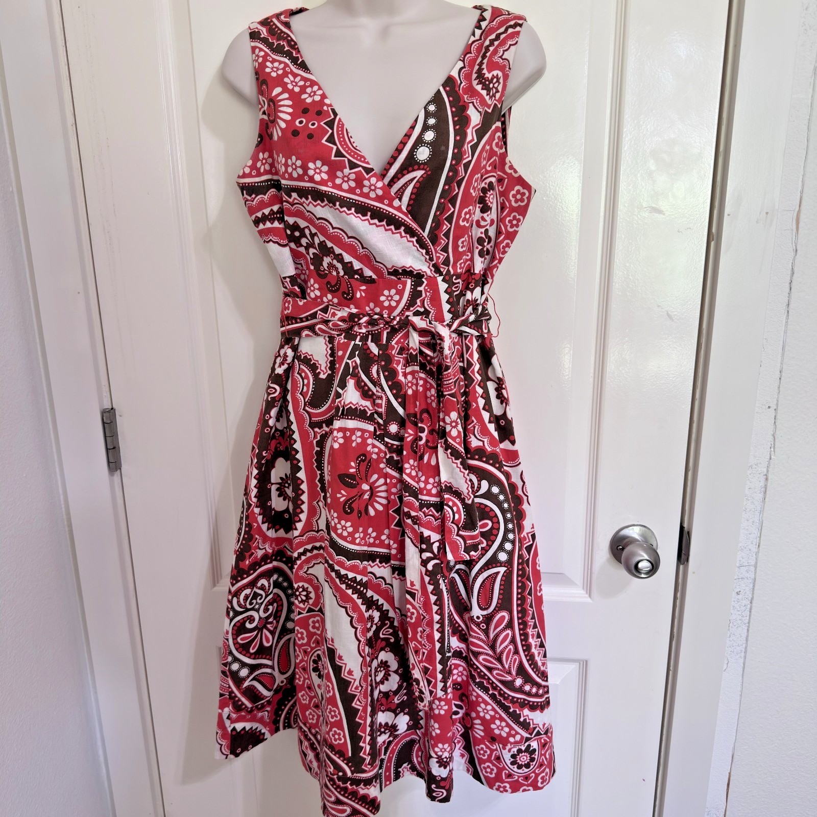 Talbots Dress Size 8 Pink Paisley Faux Wrap Tie Waist Lined Sleeveless Midi