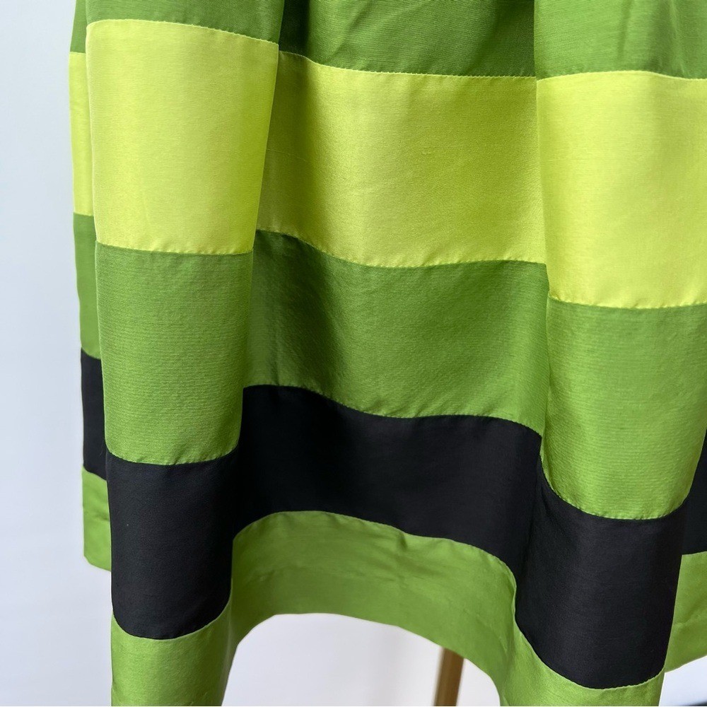 Kensie Silk Striped Flare & Fitted Sleeveless Green Dress Size M