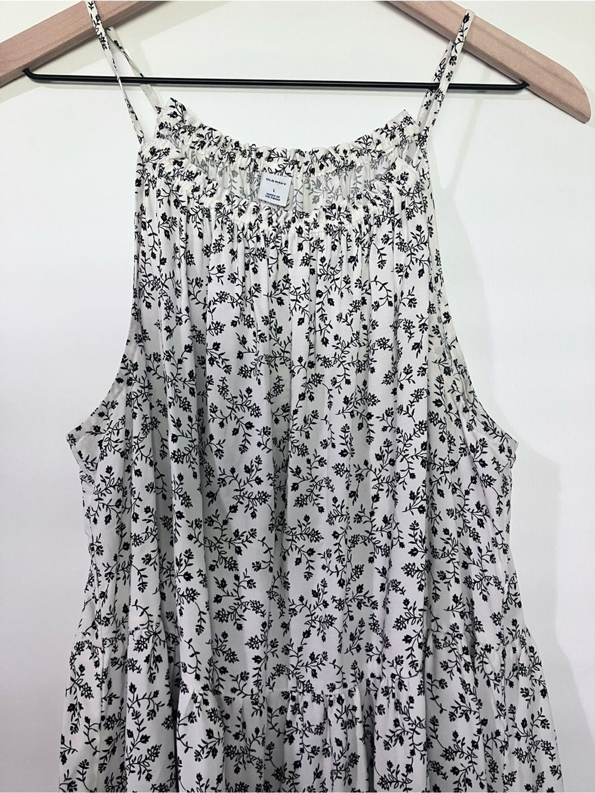 Old Navy Maxi Dress Whit with Black Floral print Size Large