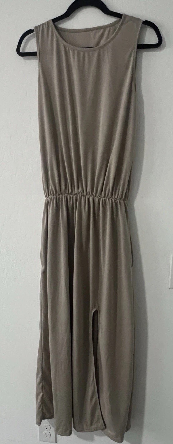 Women’s Taupe Sleeveless Midi Dress Size M With Pockets Slit Elastic Waist