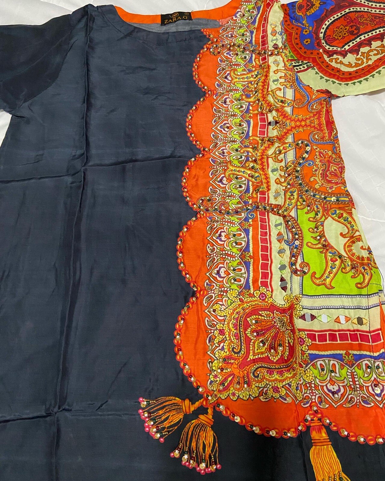 Pakistani Kurta Available In Different Colors And Sizes: Small, Medium, Large
