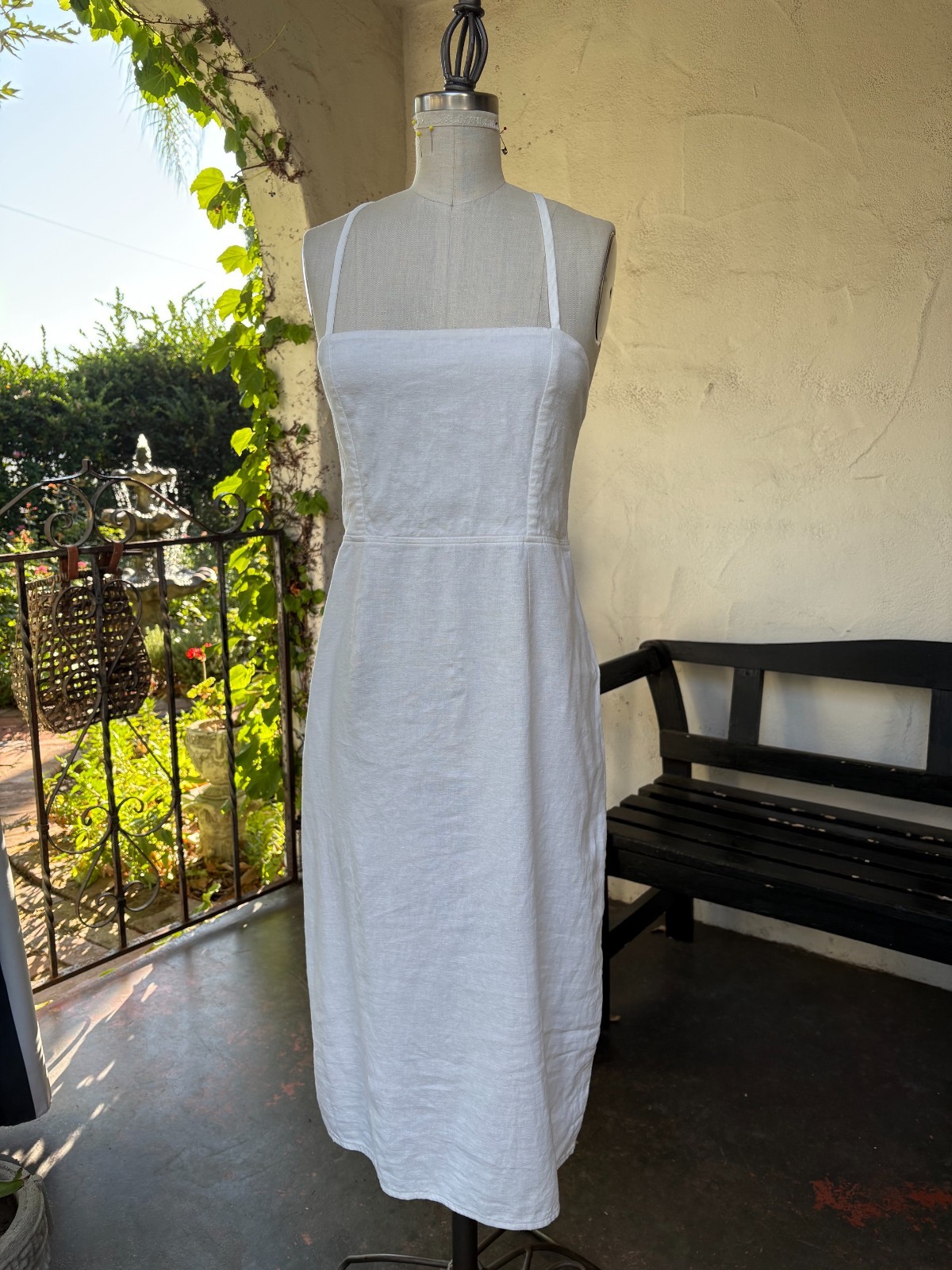 Bundle of 4 Linen/Rayon/Cotton Blend Summer Dresses Sz Sm B & W, Lt. Blue, Multi