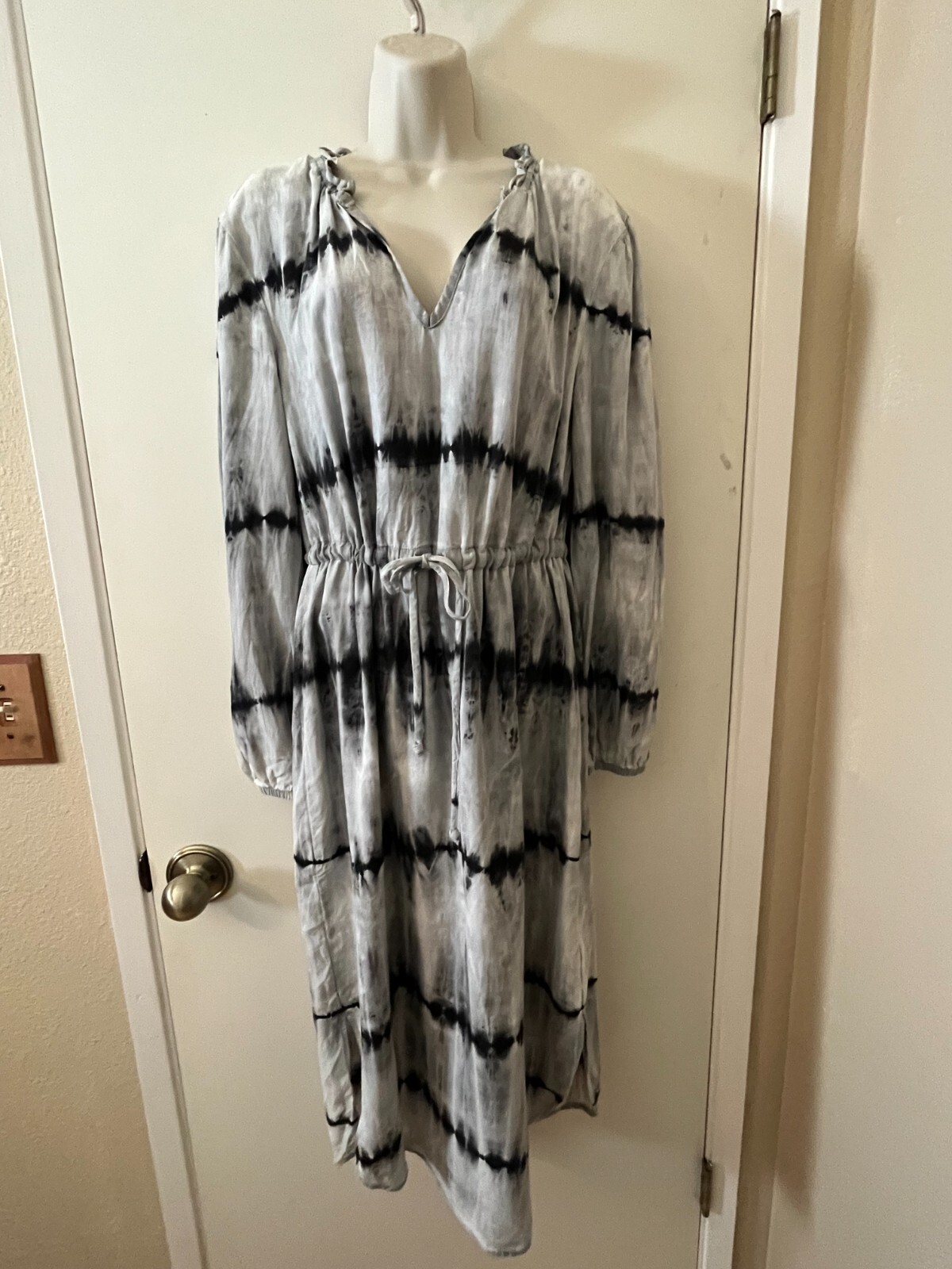 Anthropologie Cloth & Stone Sz. S Tie Dye Dress Peasent Neckline Tiered