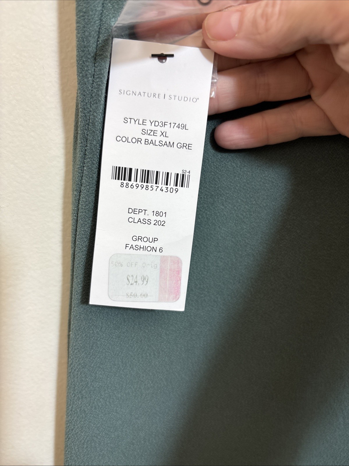 Signature Studio Olive Balsam Green Dress knee Length Size M NWT