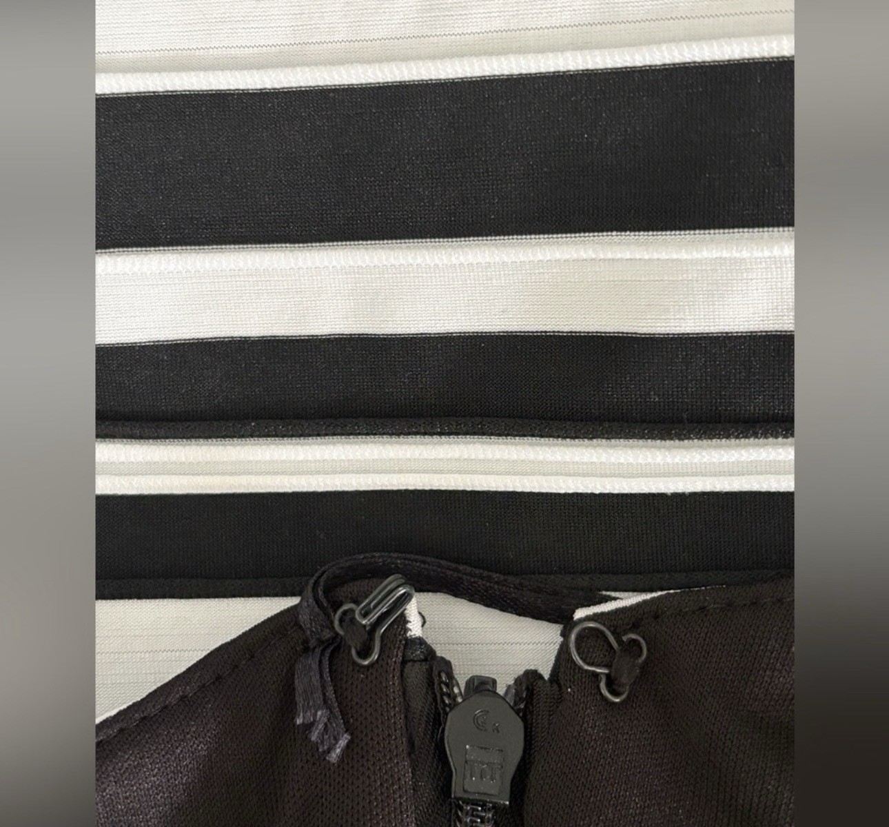 Topshop Black White Striped Halter Bodycon Mini Dress side Zip Straps Sz 4