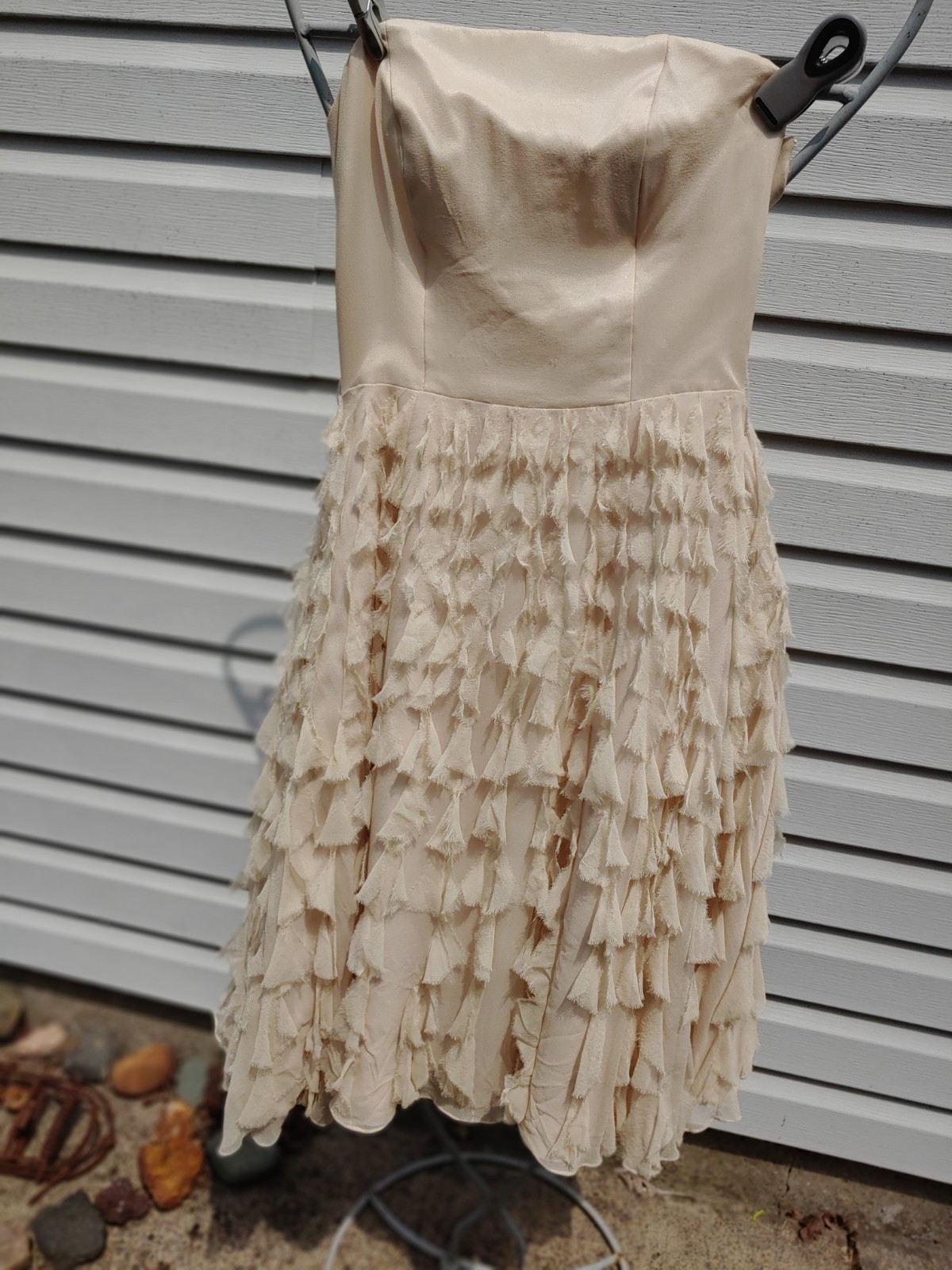 FANCY WHITE / BLACK 100% SILK STRAPLESS RUFFLE SKIRT SHORT in size SMALL