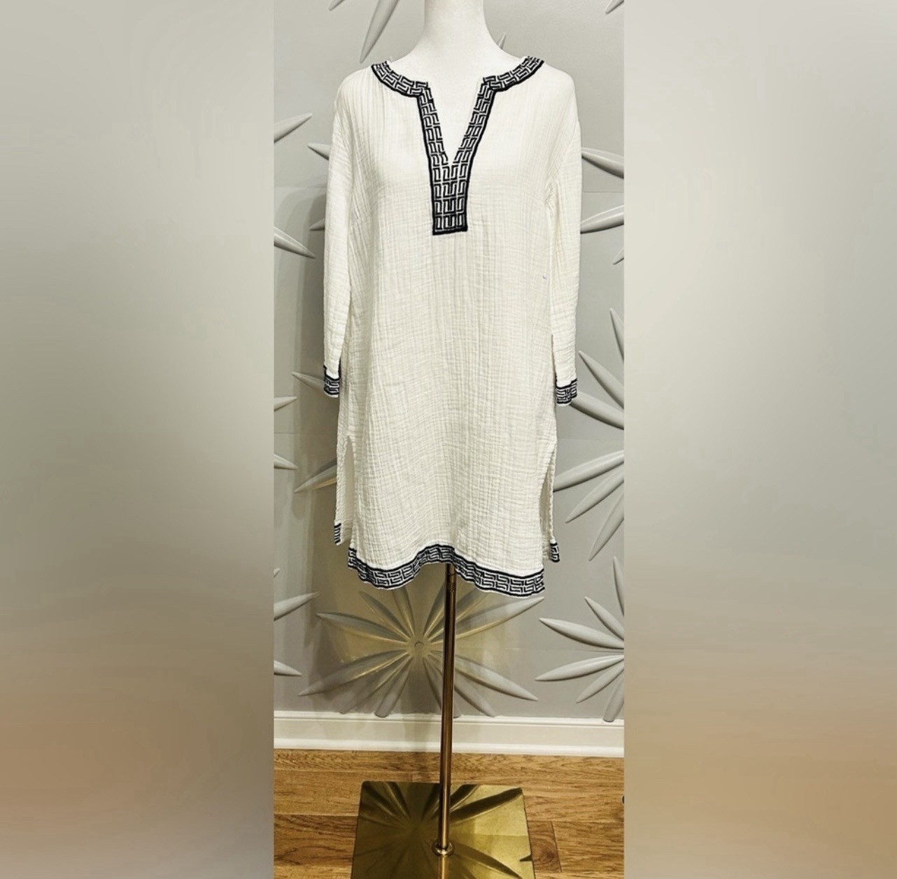 Helen Jon White Tunic Dress Black Embroidered V-Neck 3/4 Sleeve Short M