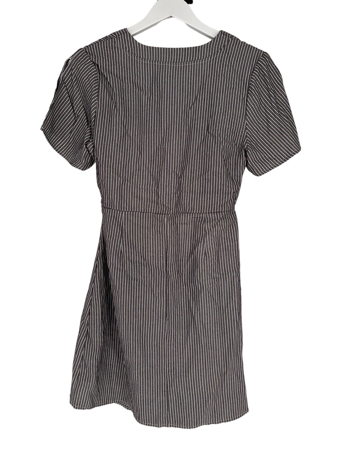 Honey Belle Tie Front Dress Size M Gray White Striped S/S Split Sleeve V-Neck