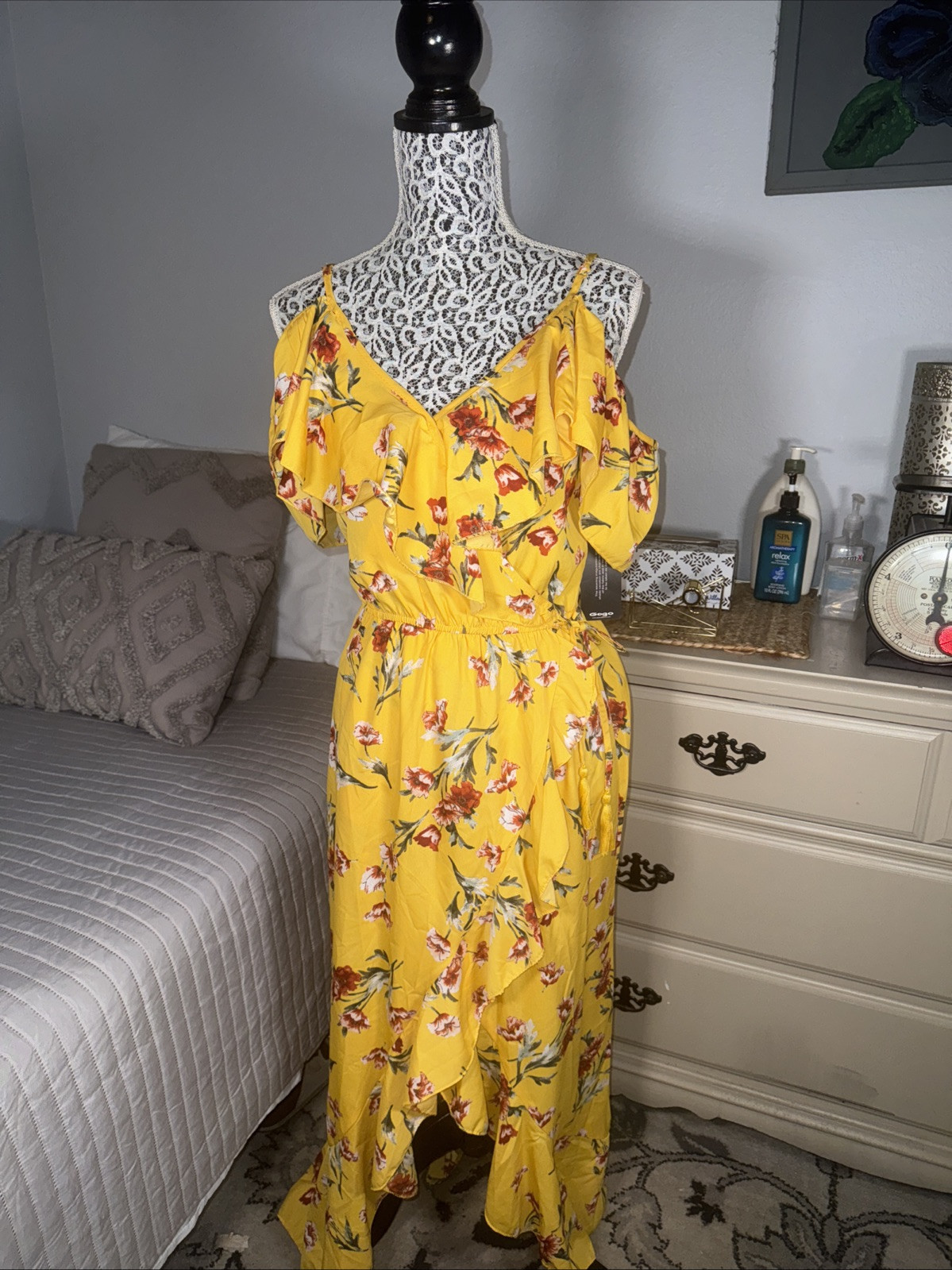 Hint of Blush Women Jr. Size Medium Yellow Floral Summer Party Dress NWT