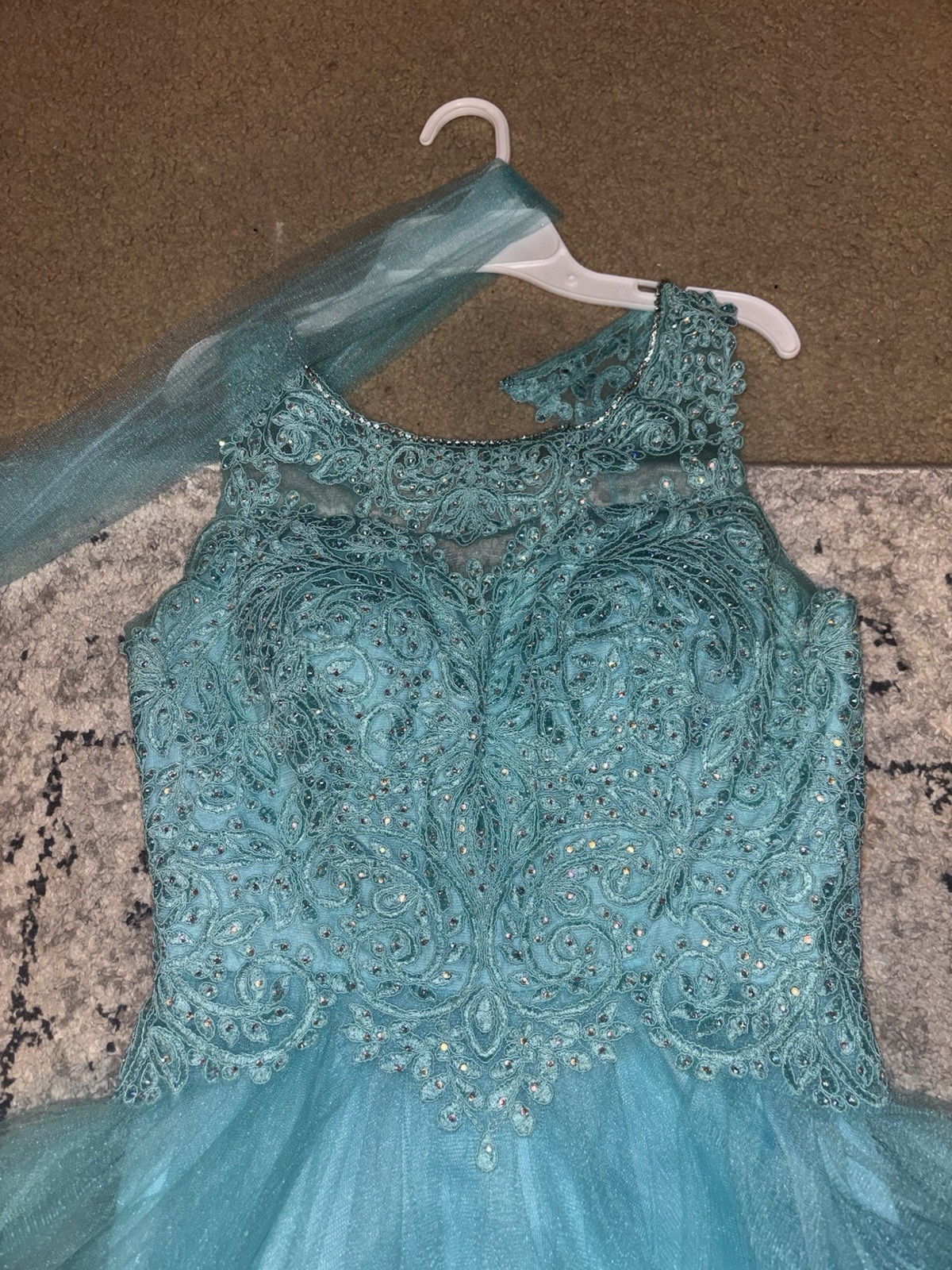May Queen Teal Beaded Sequin Tulle Quinceañera/Dama Dress Size 8