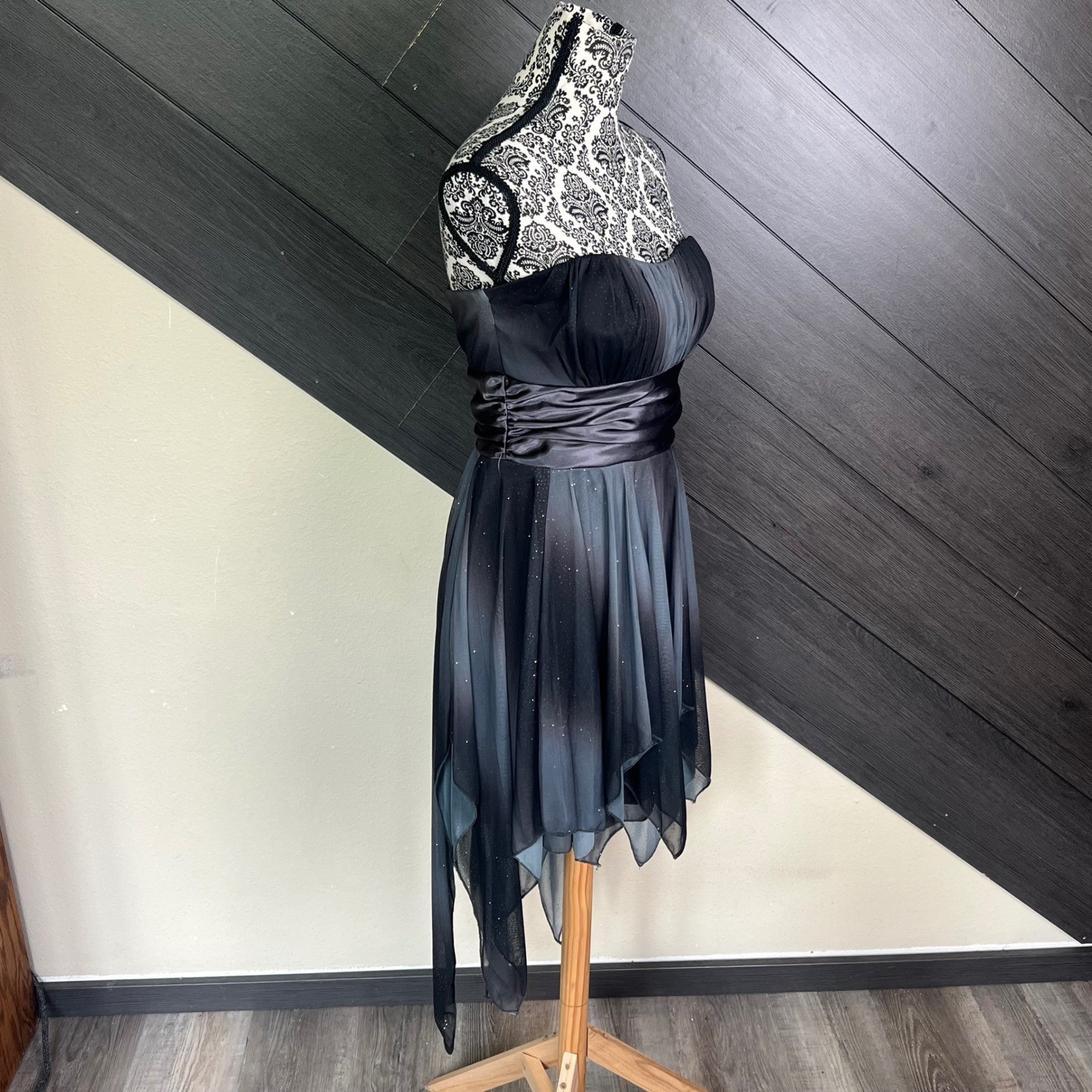 Deb Size 11 Women’s Strapless Handkerchief Hem Cocktail Dress Black Glitter Y2K