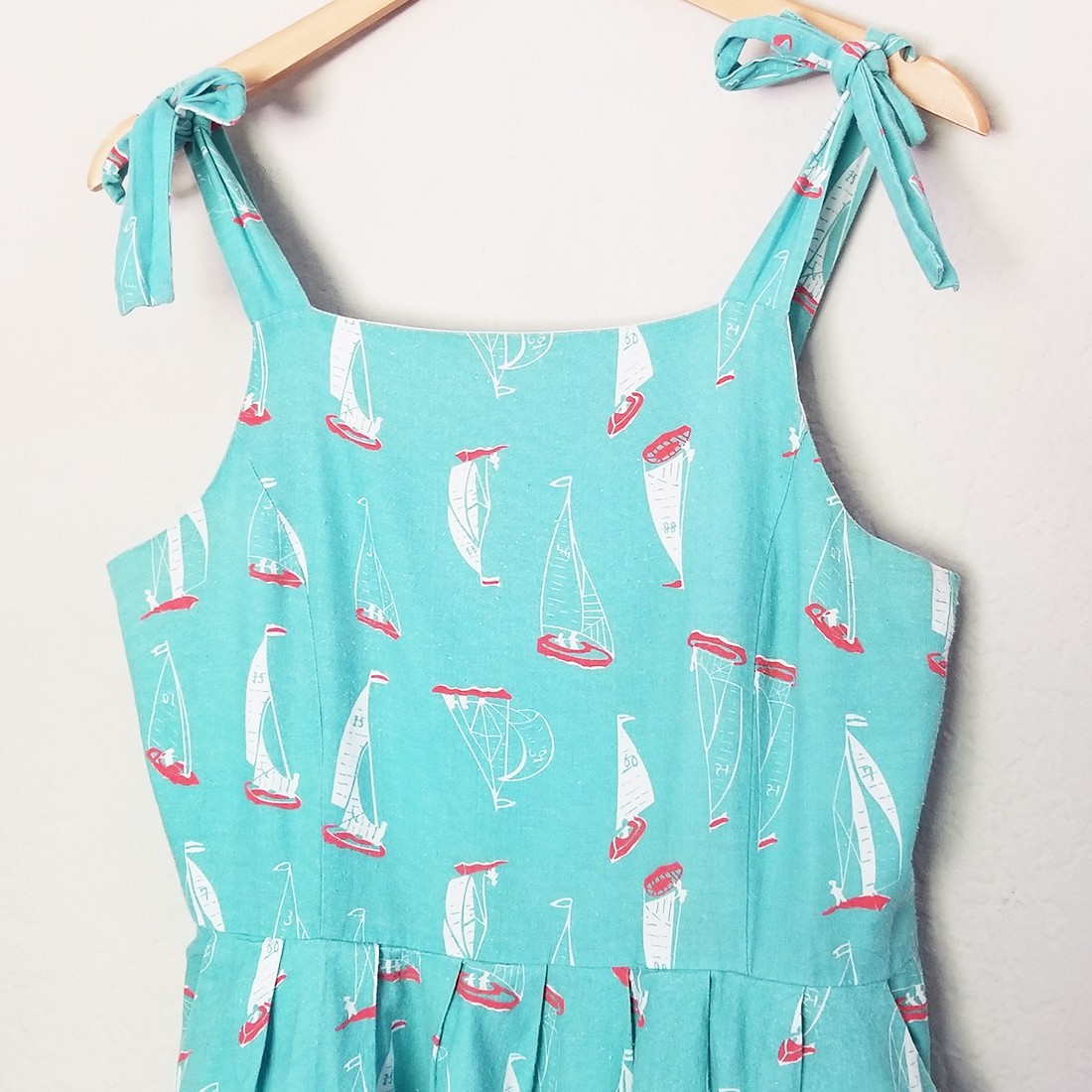 ModCloth Knitted Dove Mint Blue Retro Sailboat Print Dress Size M 100% Cotton