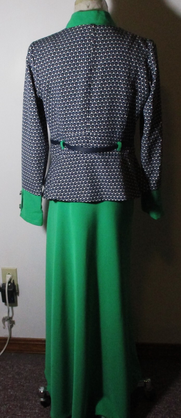 TAKE ME Collection Blue Green Long Sleeve Full Length Dress Size 46 (M)