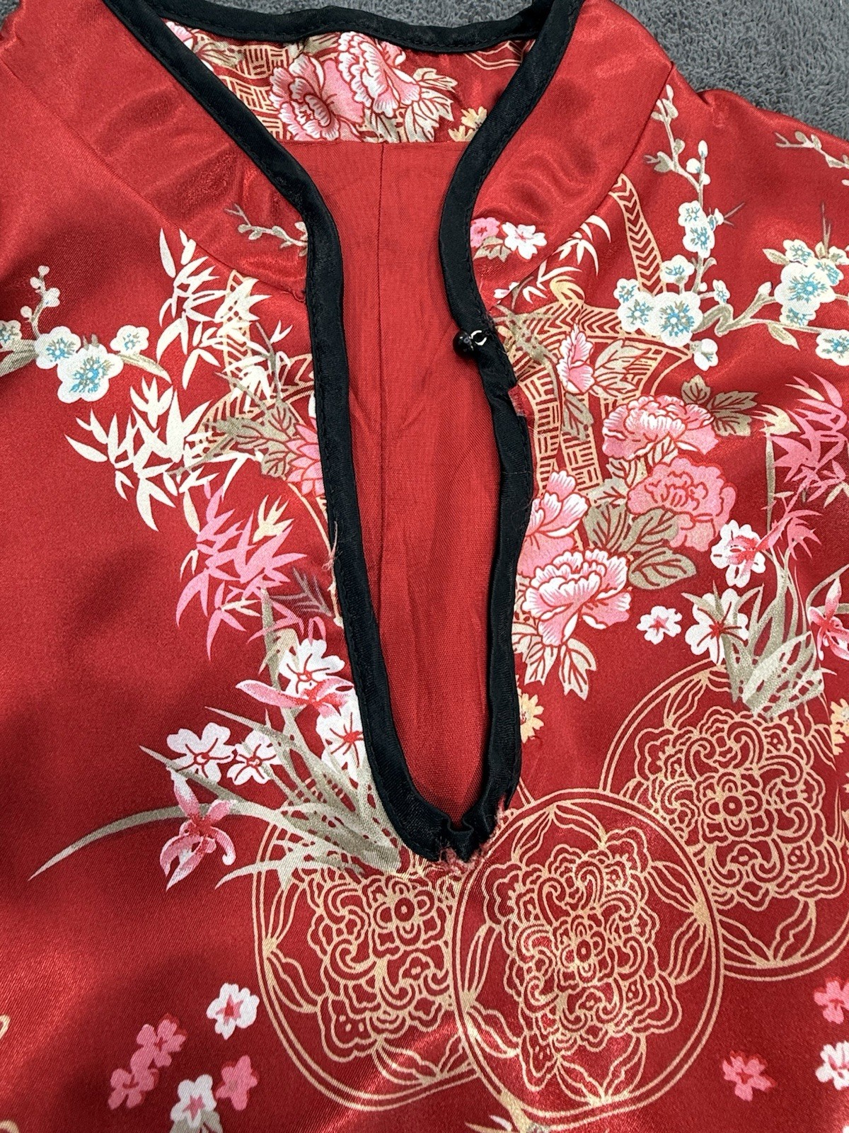 Red Asian Chinese Cheongsam Style Dress Up Women’s Size 8 Floral Satin Damaged