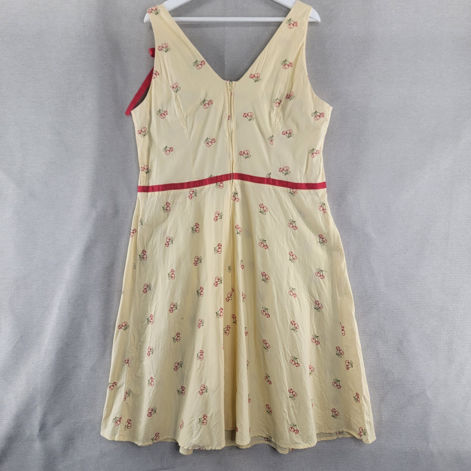 Torrid Womens Dress Vtg Retro Cherry Print Rockabilly Pinup Fit & Flare Size 20