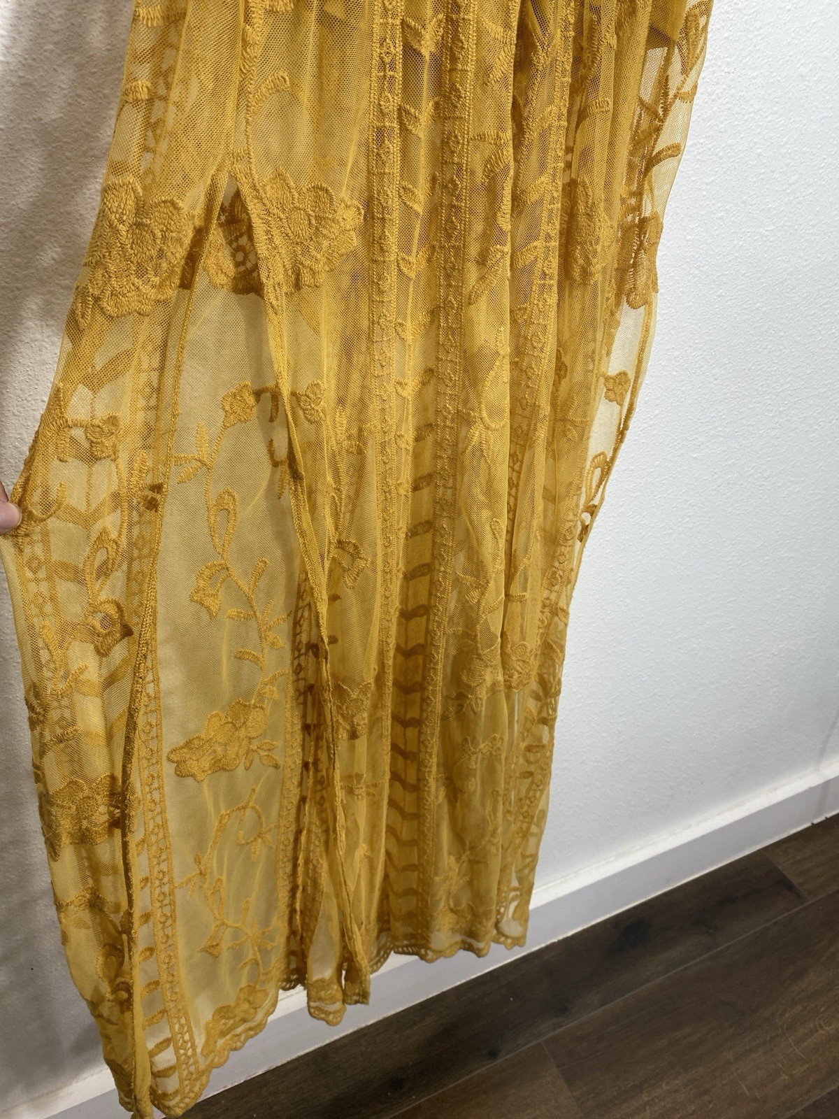 Socialite mustard embroidered lace plunge maxi dress Size Xs 100% Nylon & Cotton