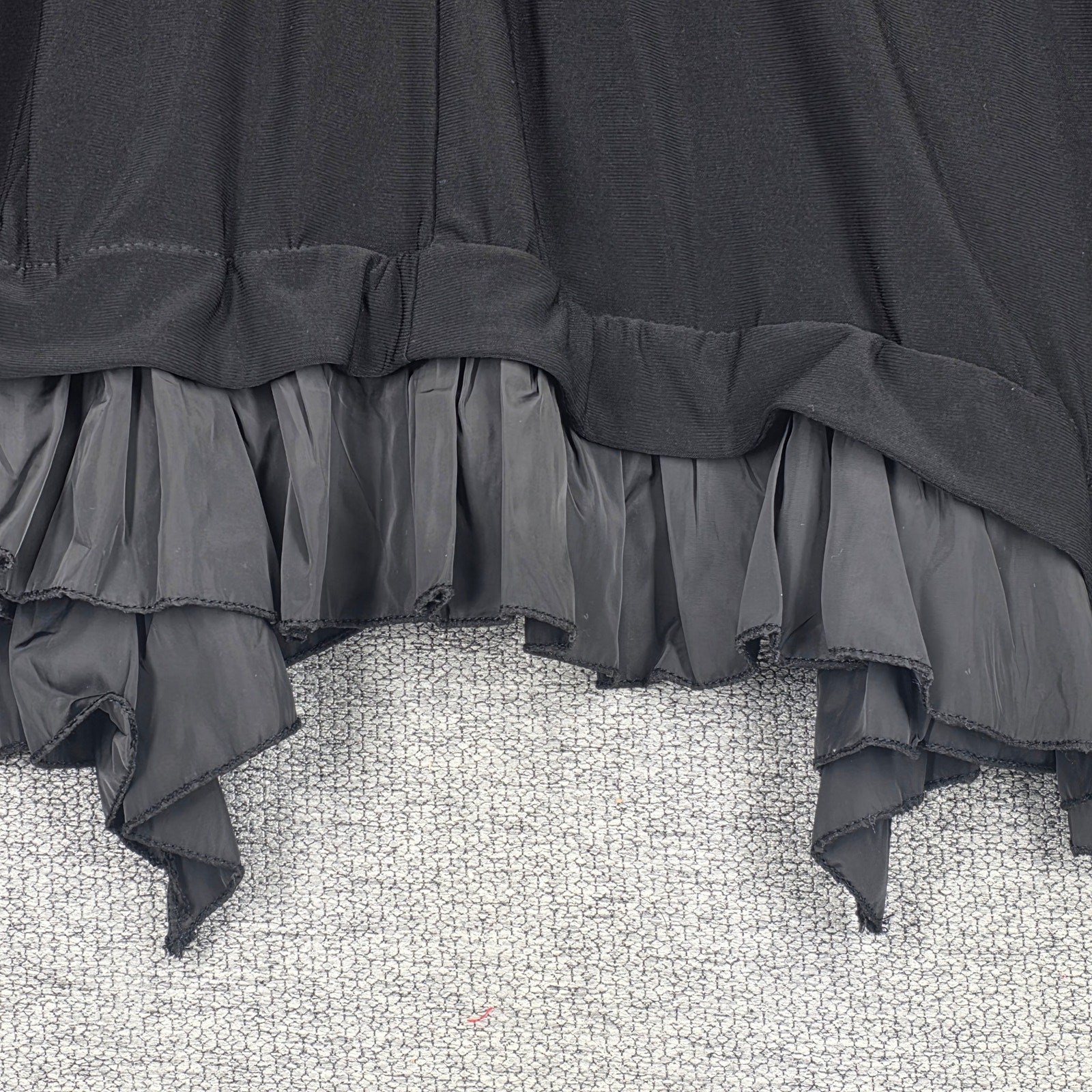 GERSHON BRAM WOMEN’S ASYMMETRICAL RUFFLE‑HEM TUNIC DRESS – BLACK – SIZE LARGE