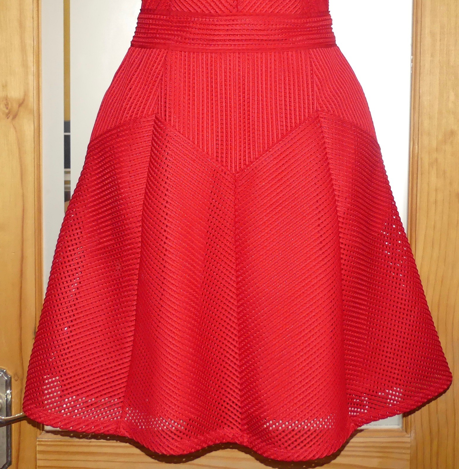 REISS “TOPAZ” RED TEXTURED FIT N FLARE DRESS UK 8