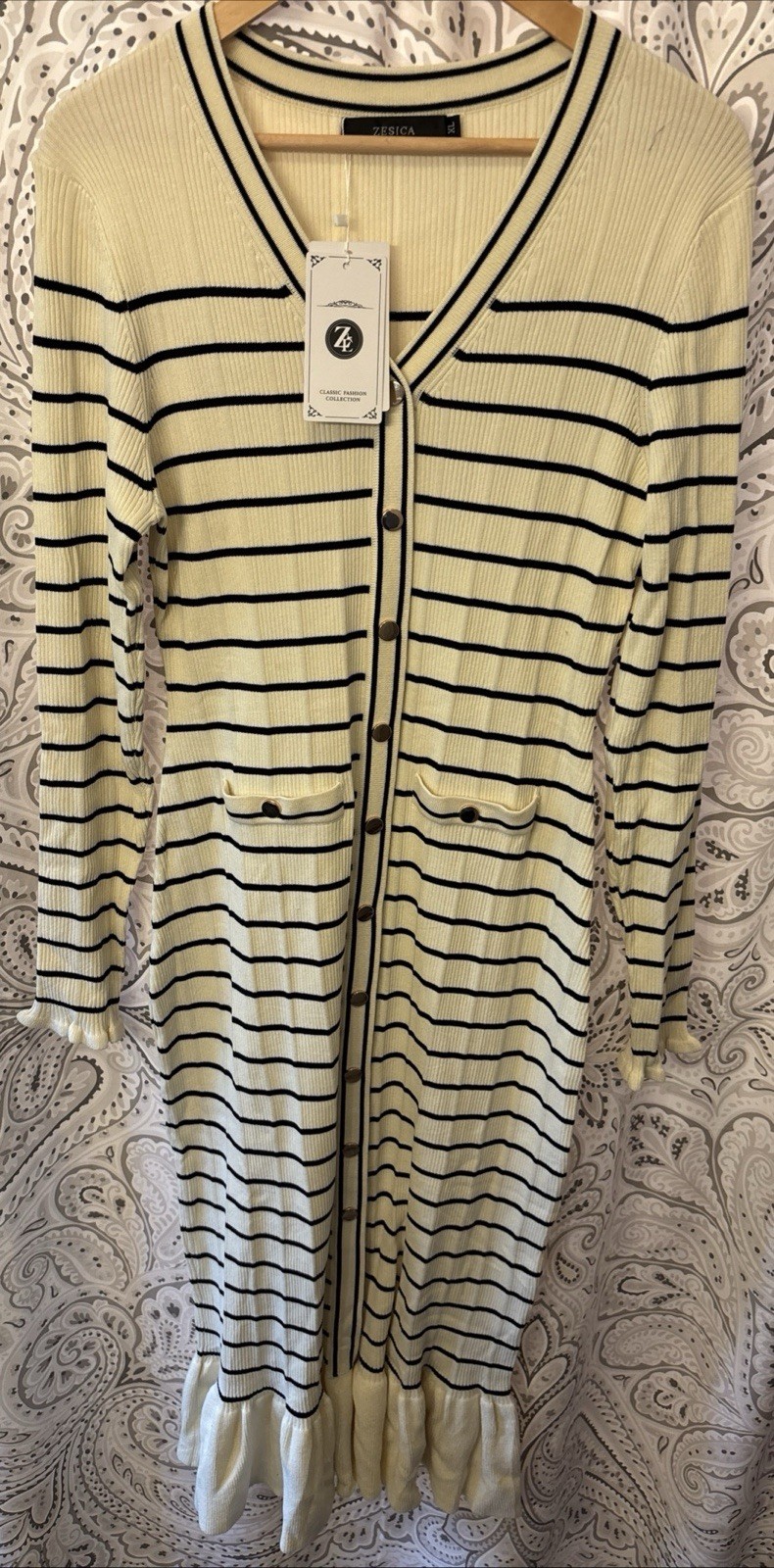 NWT Zesica Striped Faux Button Front Ribbed Sweater Dress Stretchy Cream & Black
