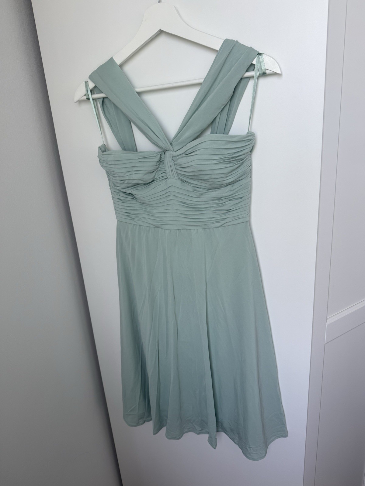 BCBG MAXAZRIA Sea Mist Ruched Chiffon Cocktail Dress NWT Size Small $260 Retail
