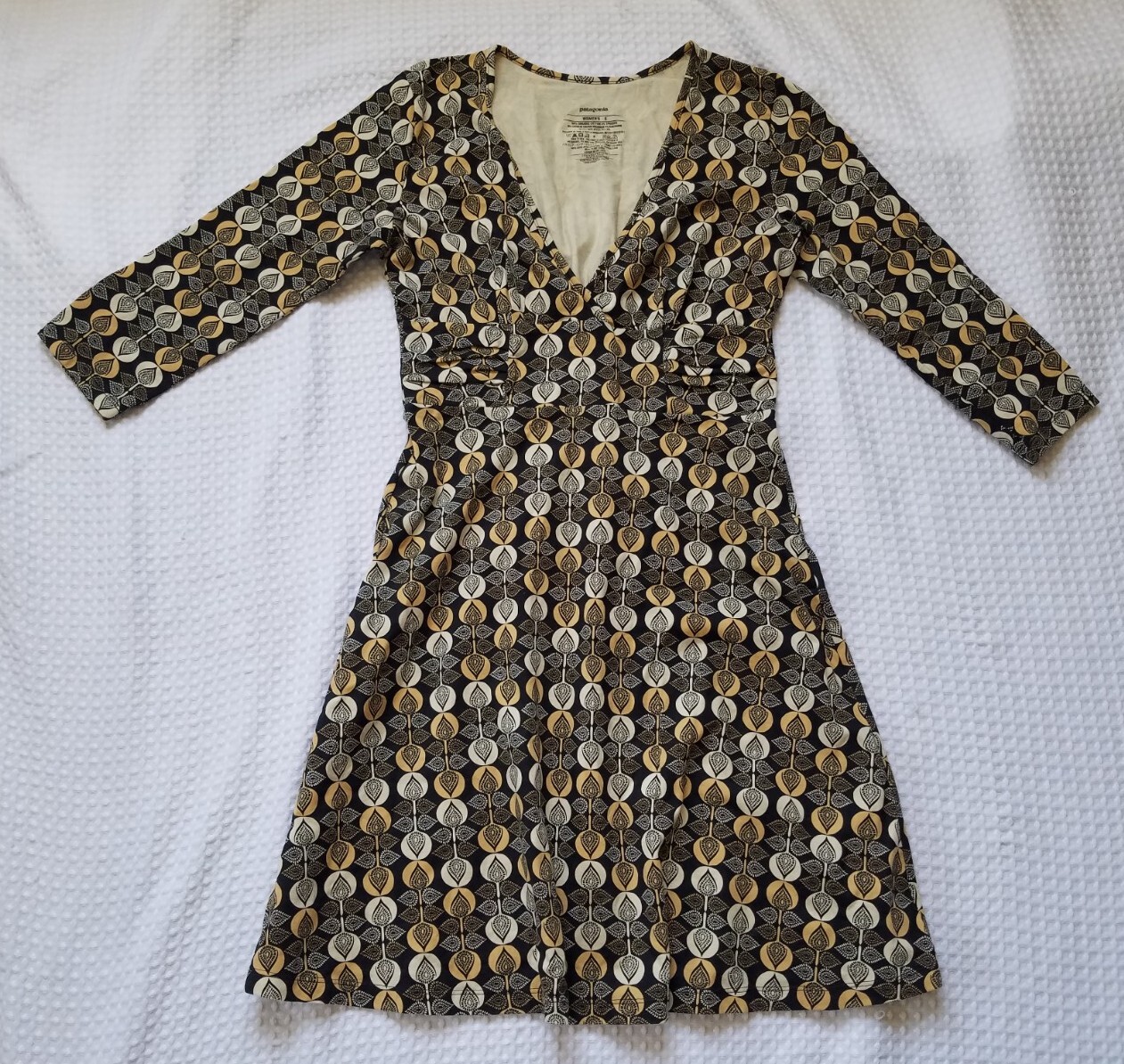 Patagonia Margot Dress Small 3/4 Sleeve Bijou Dot Straw Bale