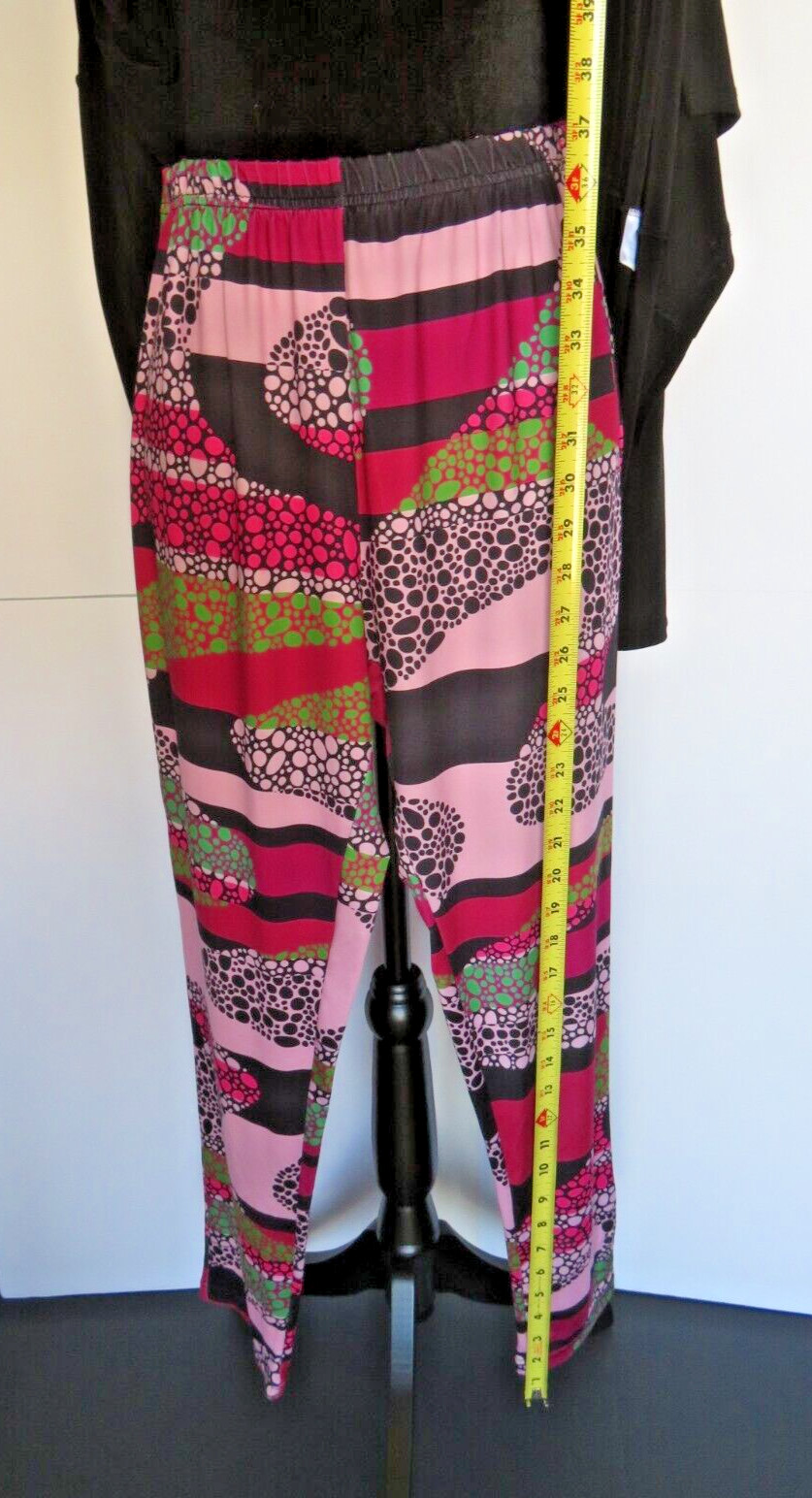 LBISSE® Black Tunic With Retro Print Leggings Multi-Color Pinks Grays Size Large