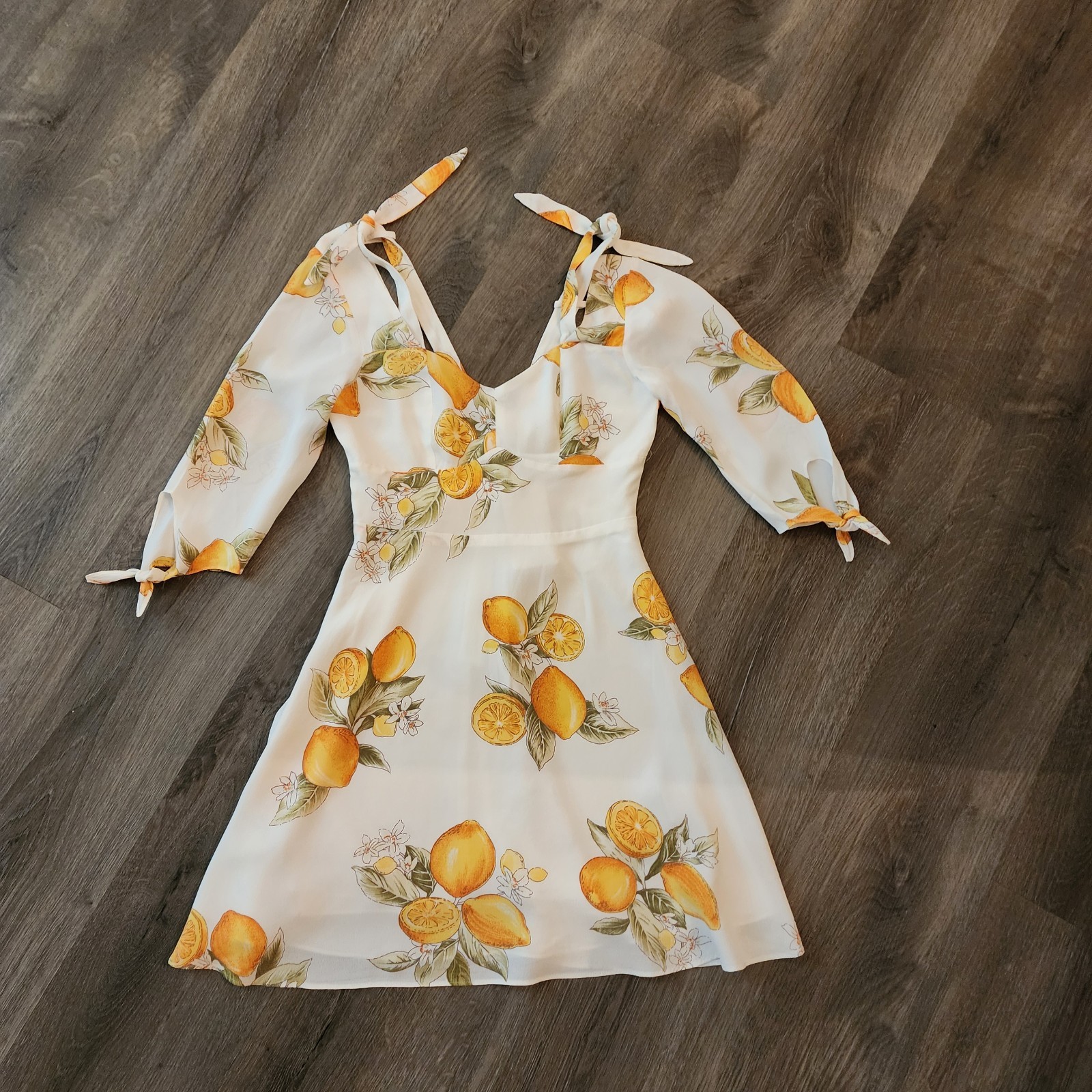 NWT For Love & Lemons Limonada Mini Dress XS Lemon Print Italian Summer Coastal
